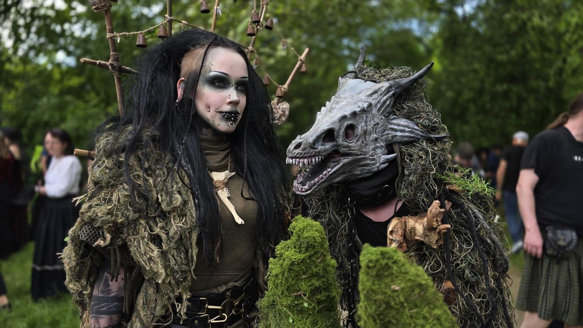 Das viktorianische Picknick beim Wave-Gotik-Treffen in Leipzig begeisterte die Besucher. (Bild: Richard Kirschner)