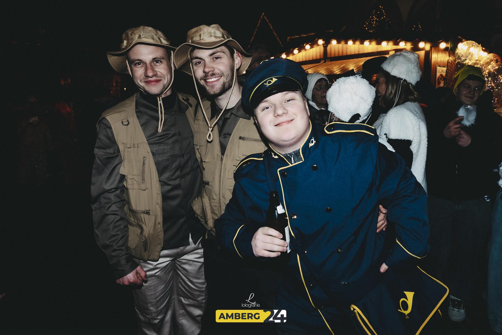 Amberger Hexennacht: Das war 2025 am Marktplatz los. Wir wünschen euch viel Spaß mit den Fotos.  (Bild: Leonie Hartung)