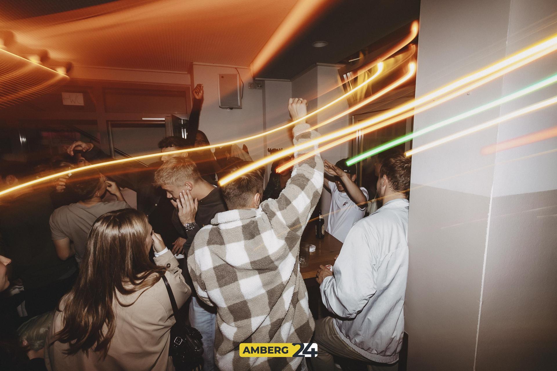 Unsere Fotografin war im Colomba und hat die besten Bilder des Abends für euch. (Bild: Lolografie)