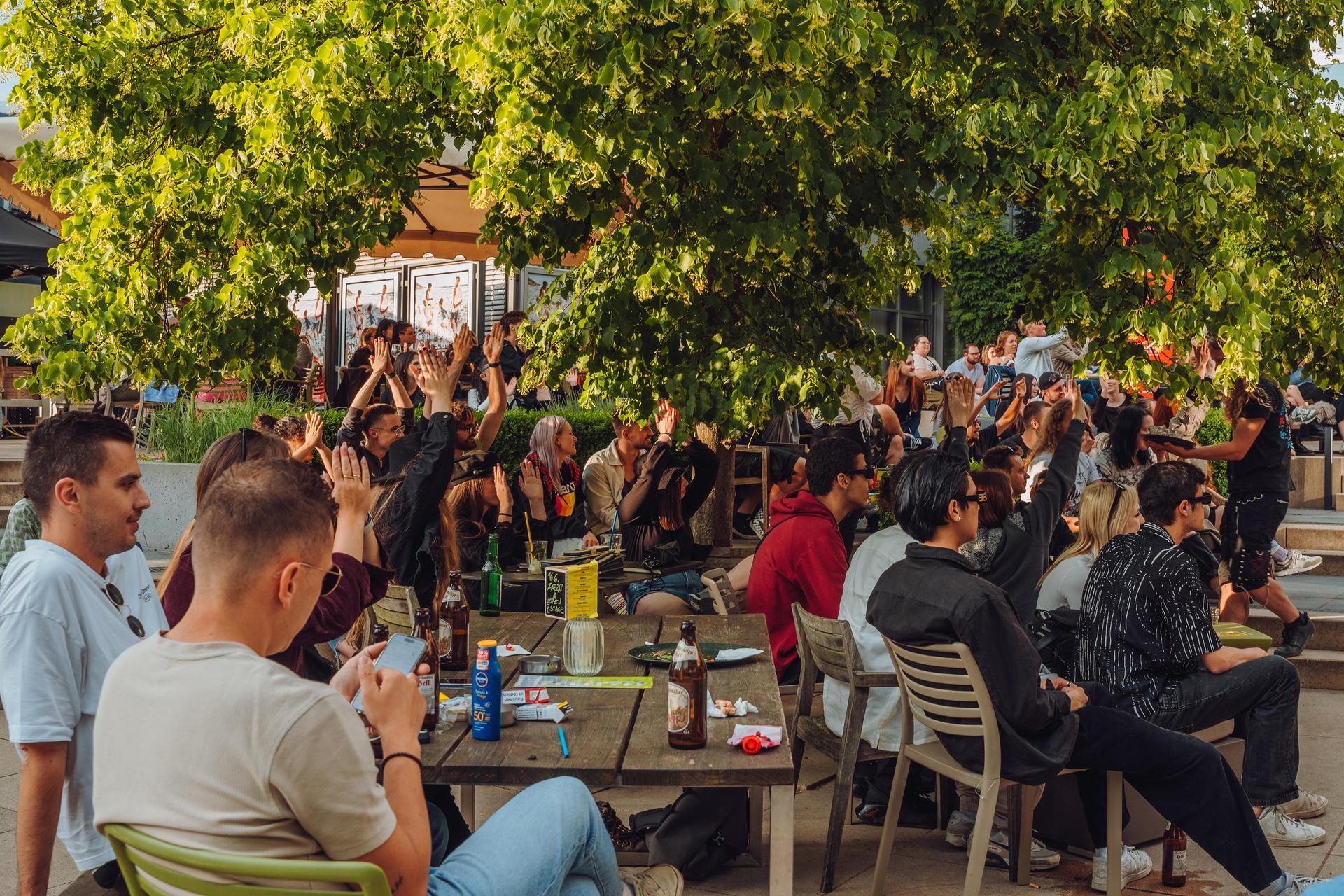 Beim Open Mic im Beanery zeigten Künstler*innen, was sie drauf haben. (Bild: Denise Helmschrott)