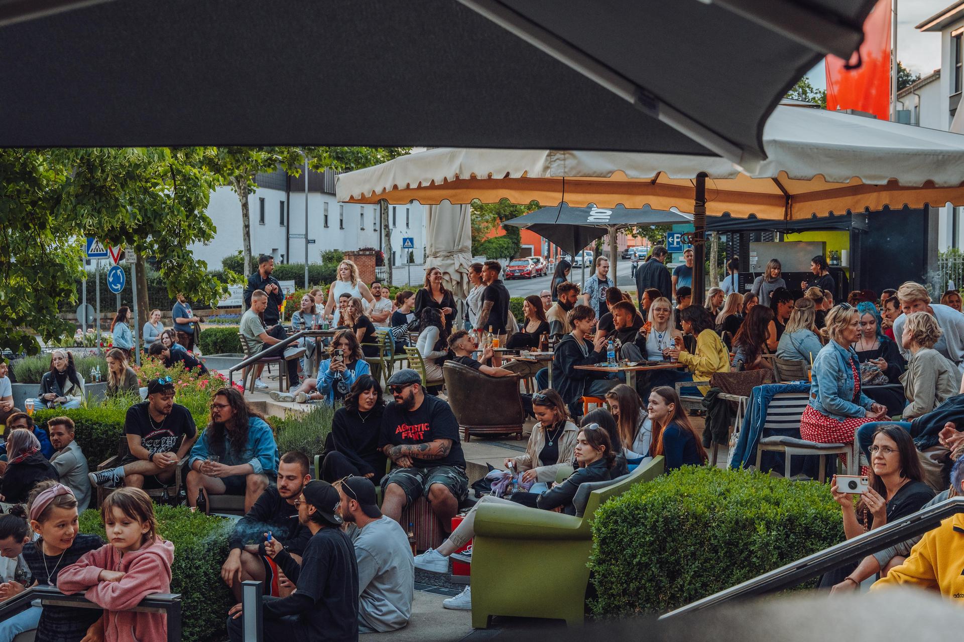 Beim Open Mic im Beanery zeigten Künstler*innen, was sie drauf haben. (Bild: Denise Helmschrott)