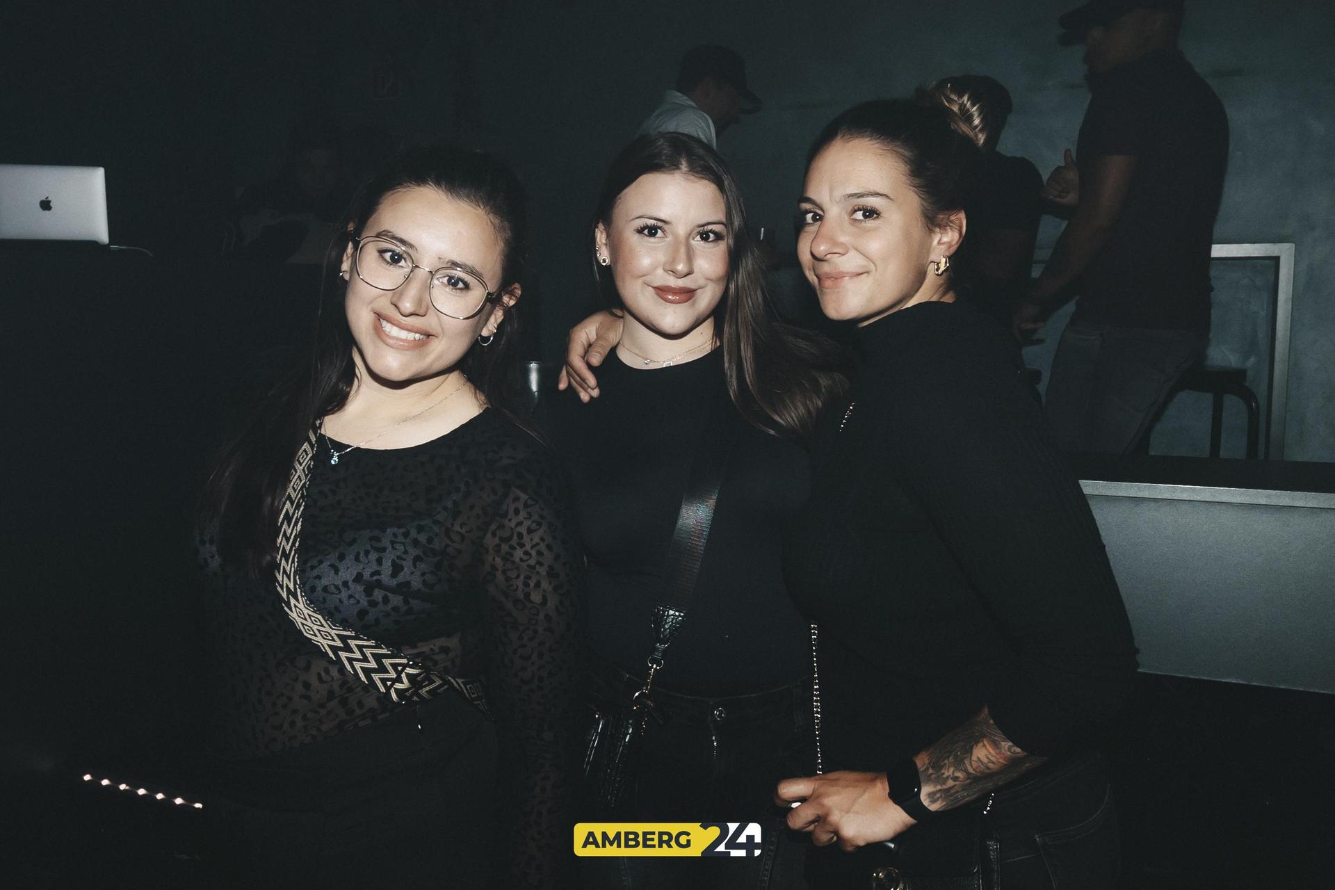 Hiphop und 2010er liefen am Samstag im Trio – und ihr durftet ab 16 mitfeiern. (Bild: Lolografie)