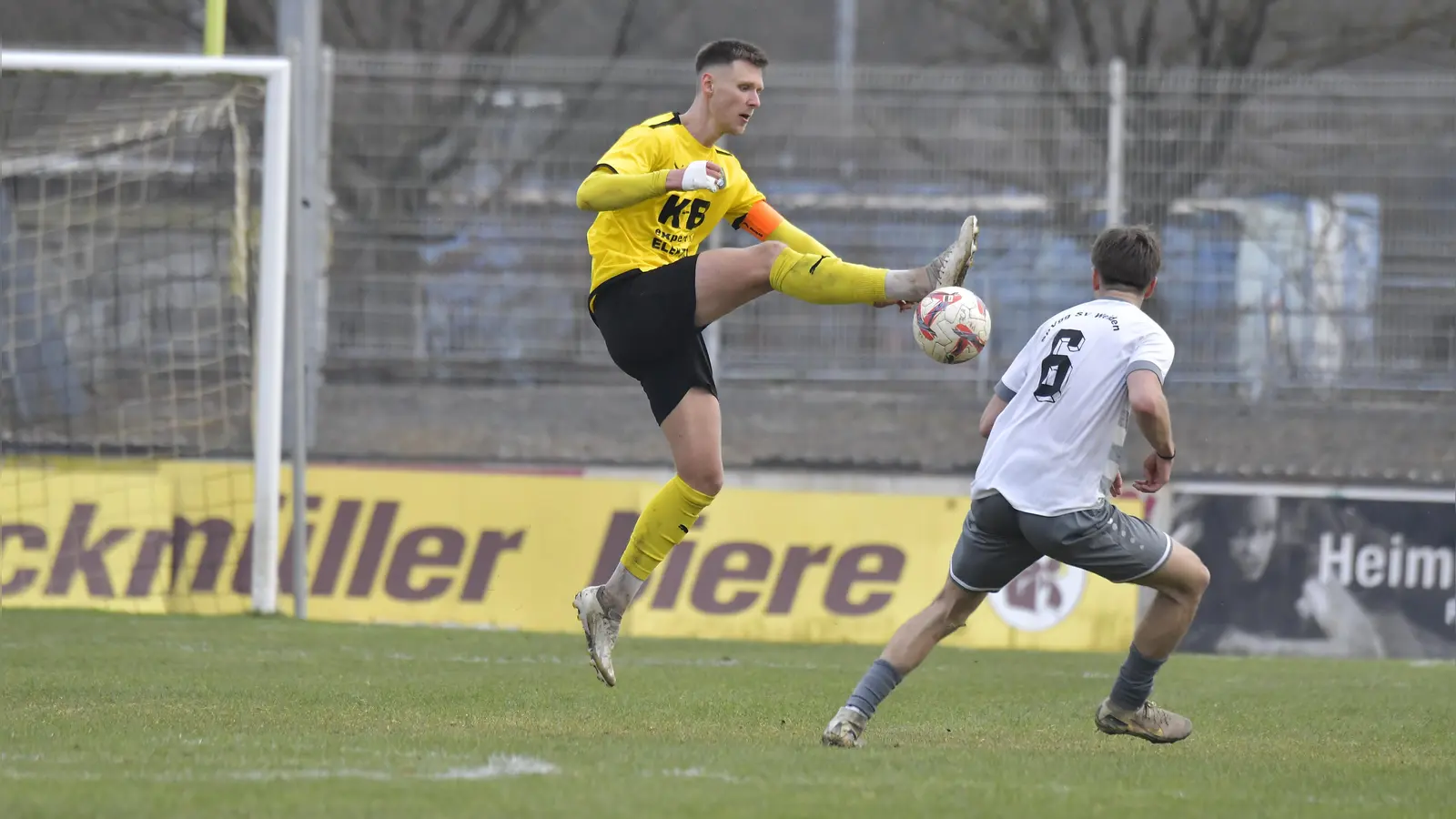 Mario Schmien und der FC Amberg müssen gegen Schirmitz nicht ran. (Archivbild: Hubert Ziegler)