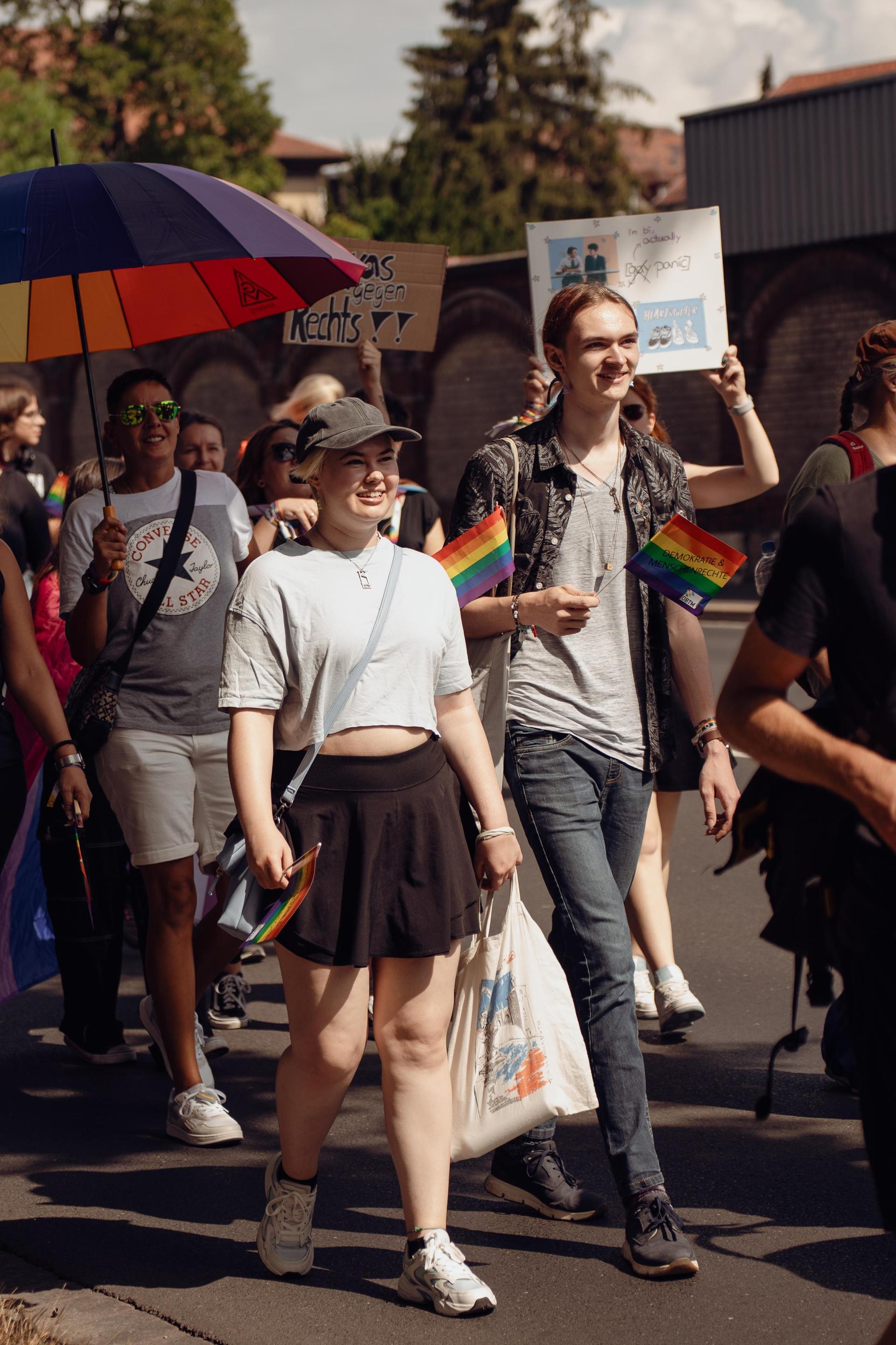 Das war beim Amberger CSD-Demozug am Samstag los. (Bild: Ria Schmidt)