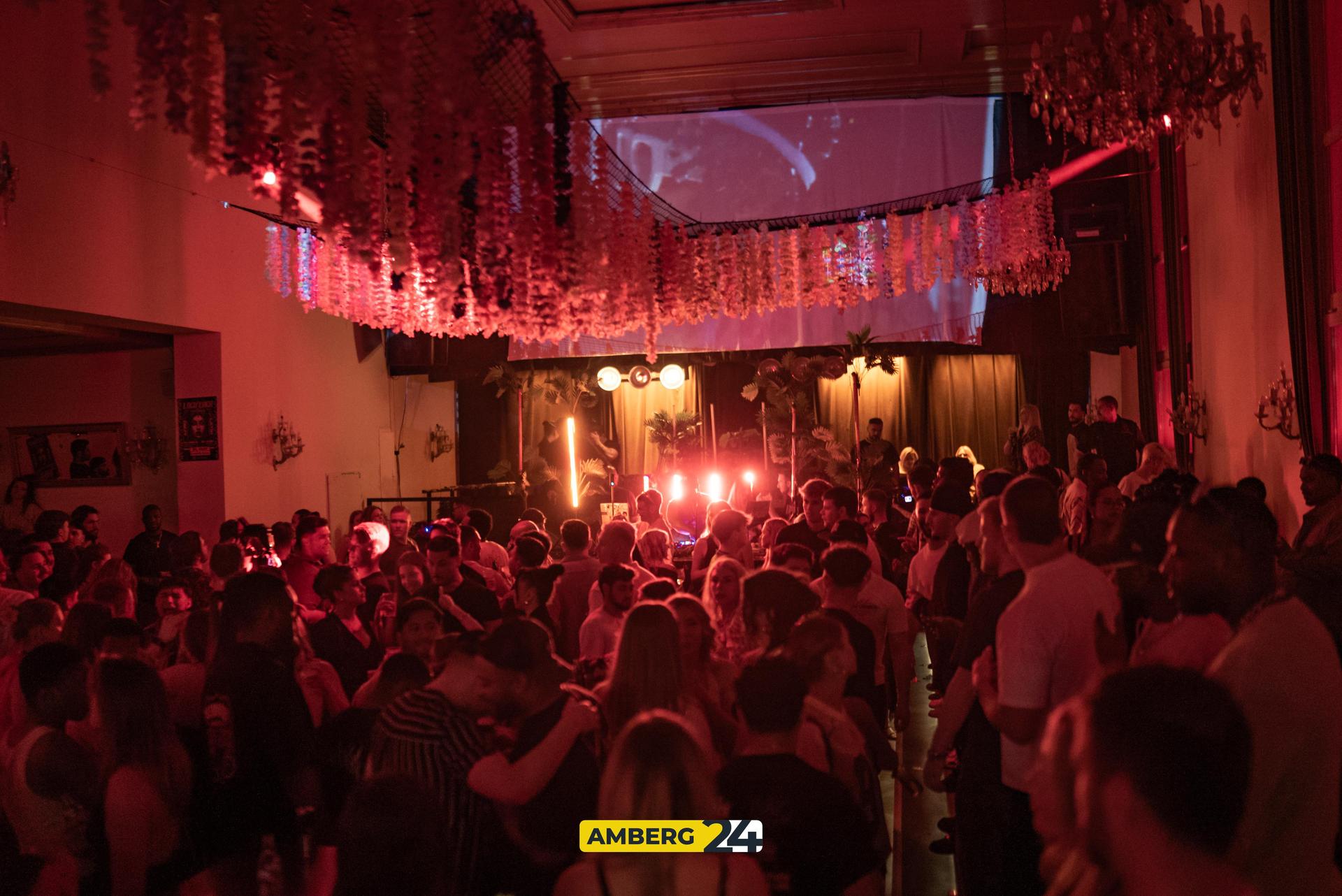 „Loco Loco” am Samstag im Casino. (Bild: Mario Donhauser)