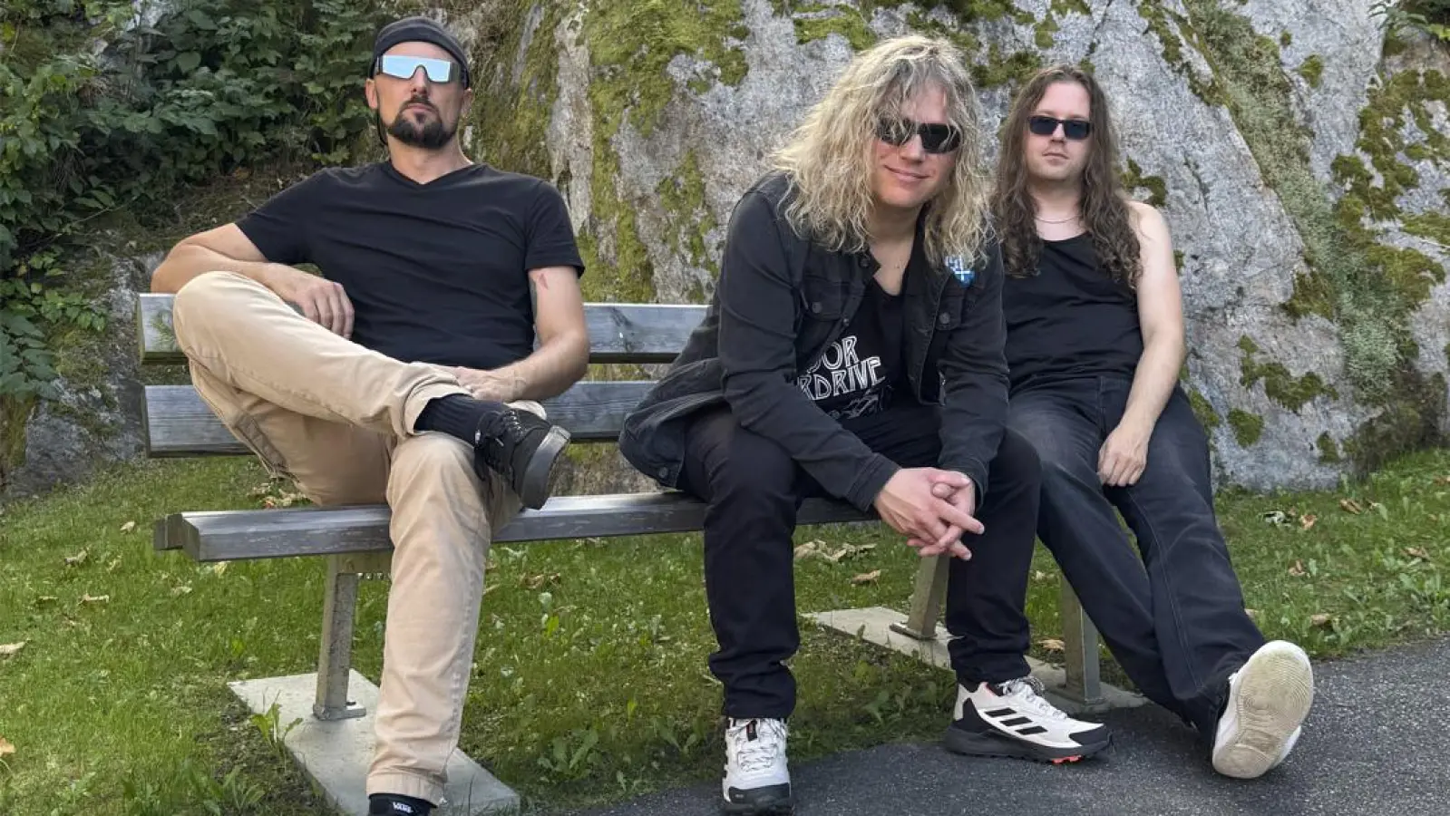 Major Overdrive sind (von links) Michi Müller (Drums), Mathias „Lemmy” Kiener (Bass und Vocals) und Max Müller (Gitarre). (Bild: Chris Müller)