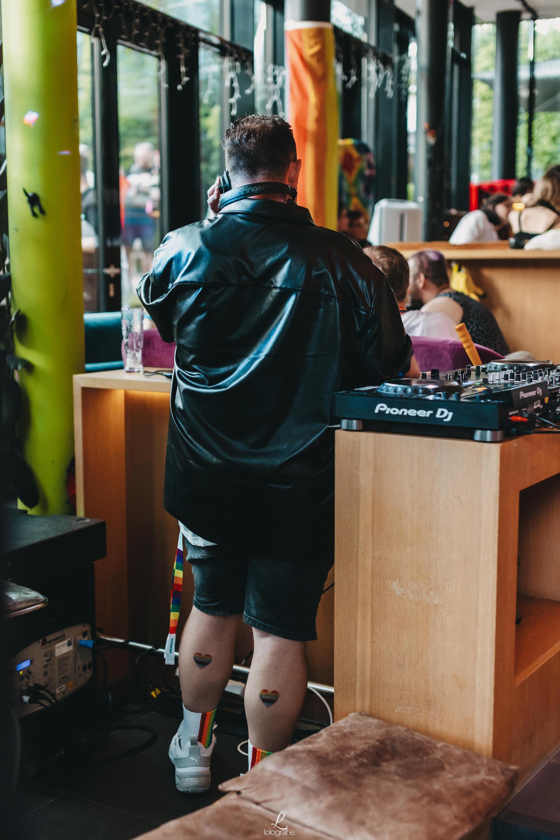 Die Bilder von der Afterparty des CSD&#39;s in Amberg 2023 aus dem Beanery.  (Bild: Leonie Hartung)