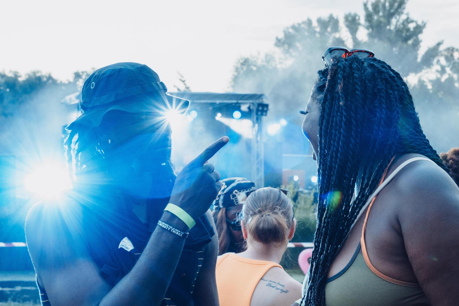 Shisha, Drinks und guter Hip-Hop. So war&#39;s am Hip-Hop BBQ in Amberg.  (Bild: Denise Helmschrott)