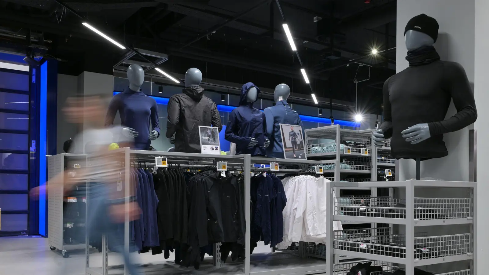 In Nürnberg eröffnet im November eine große Decathlon-Filiale. (Bild: Michael Bahlo/dpa)