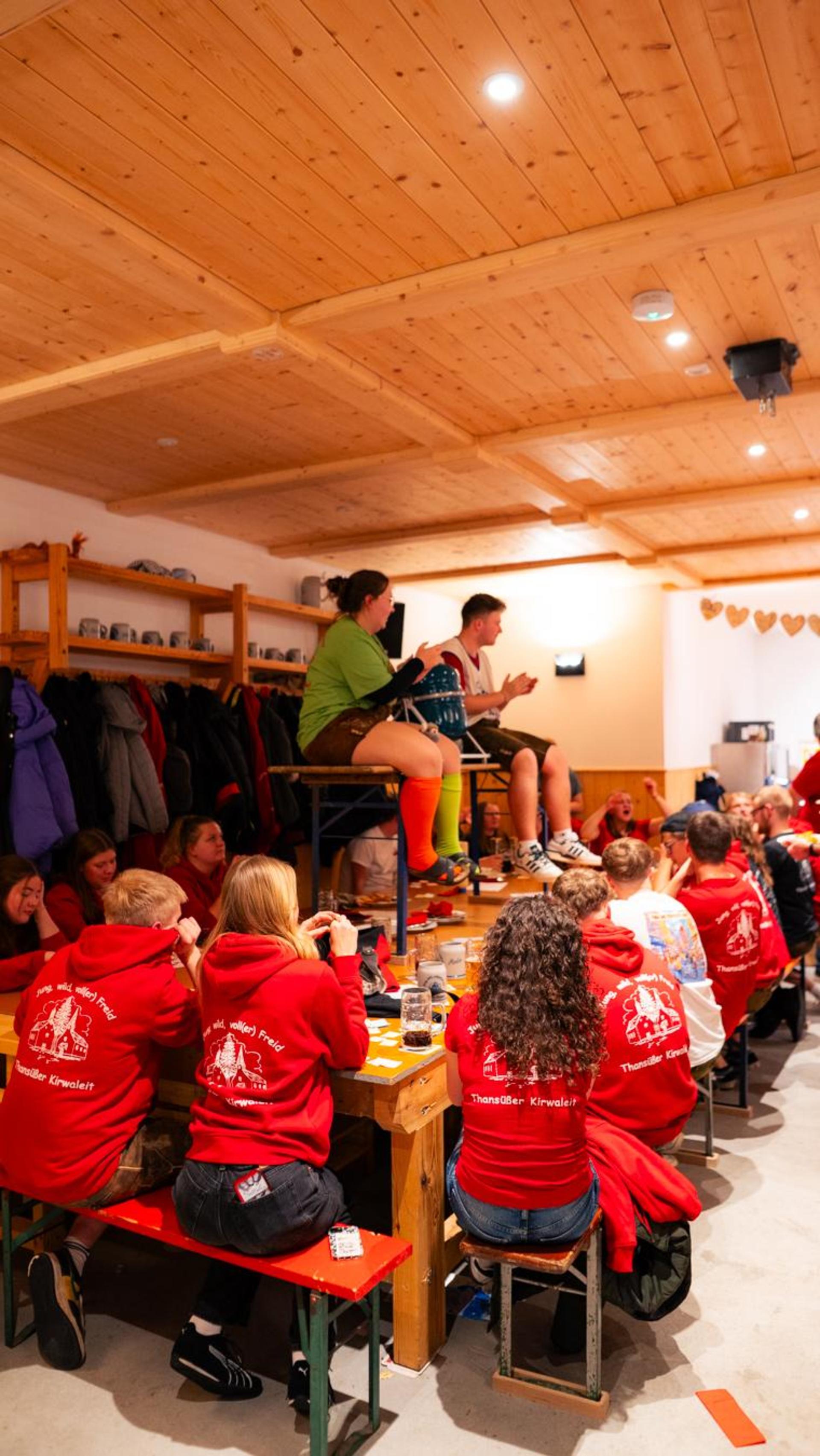 Endspurt bei der Thansüßer Kirwa am Montag.  (Bild: Hannes Stock)