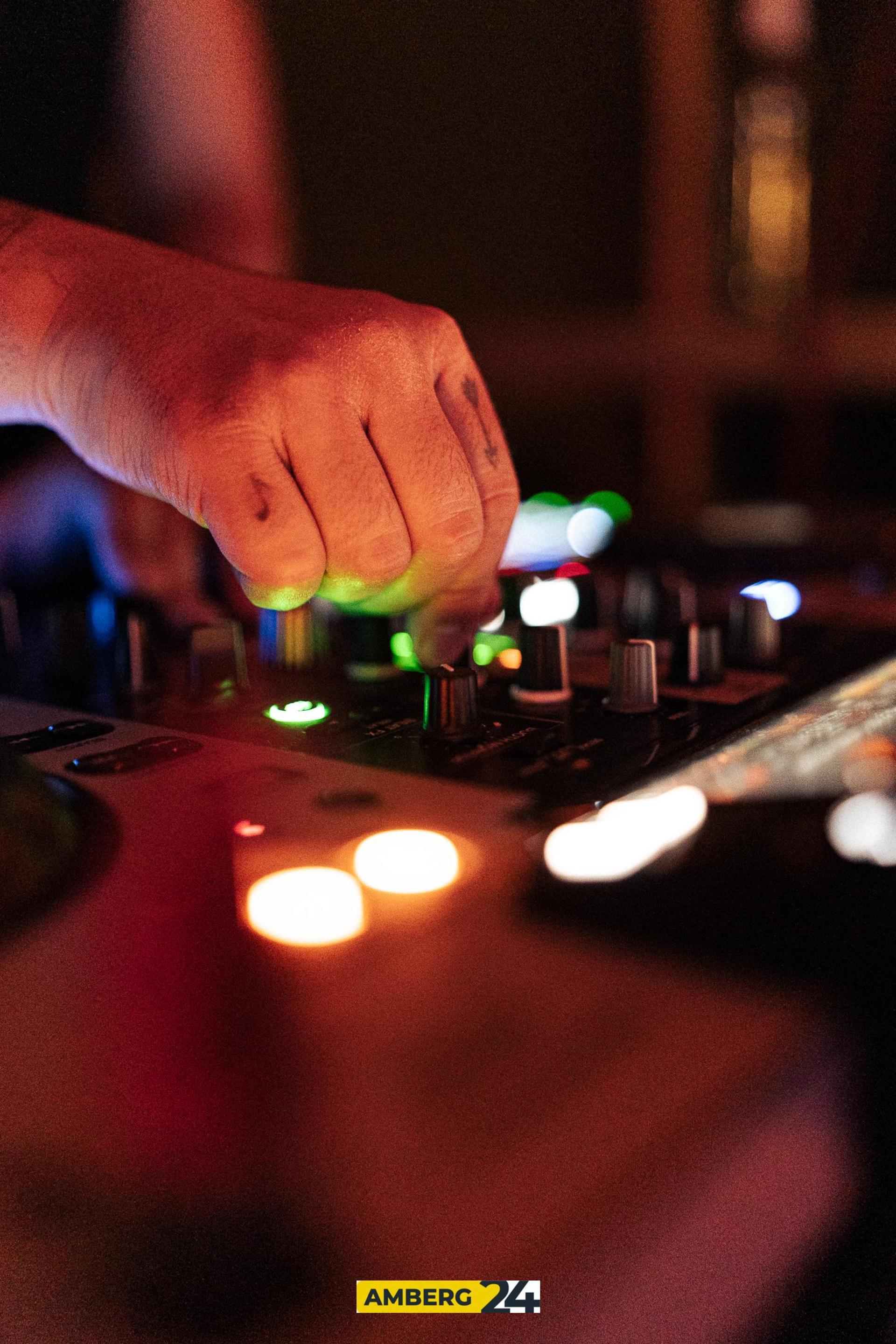 Wir haben für euch die besten Bilder vom Samstagabend von der Walküre Skybar. (Bild: David Müller)