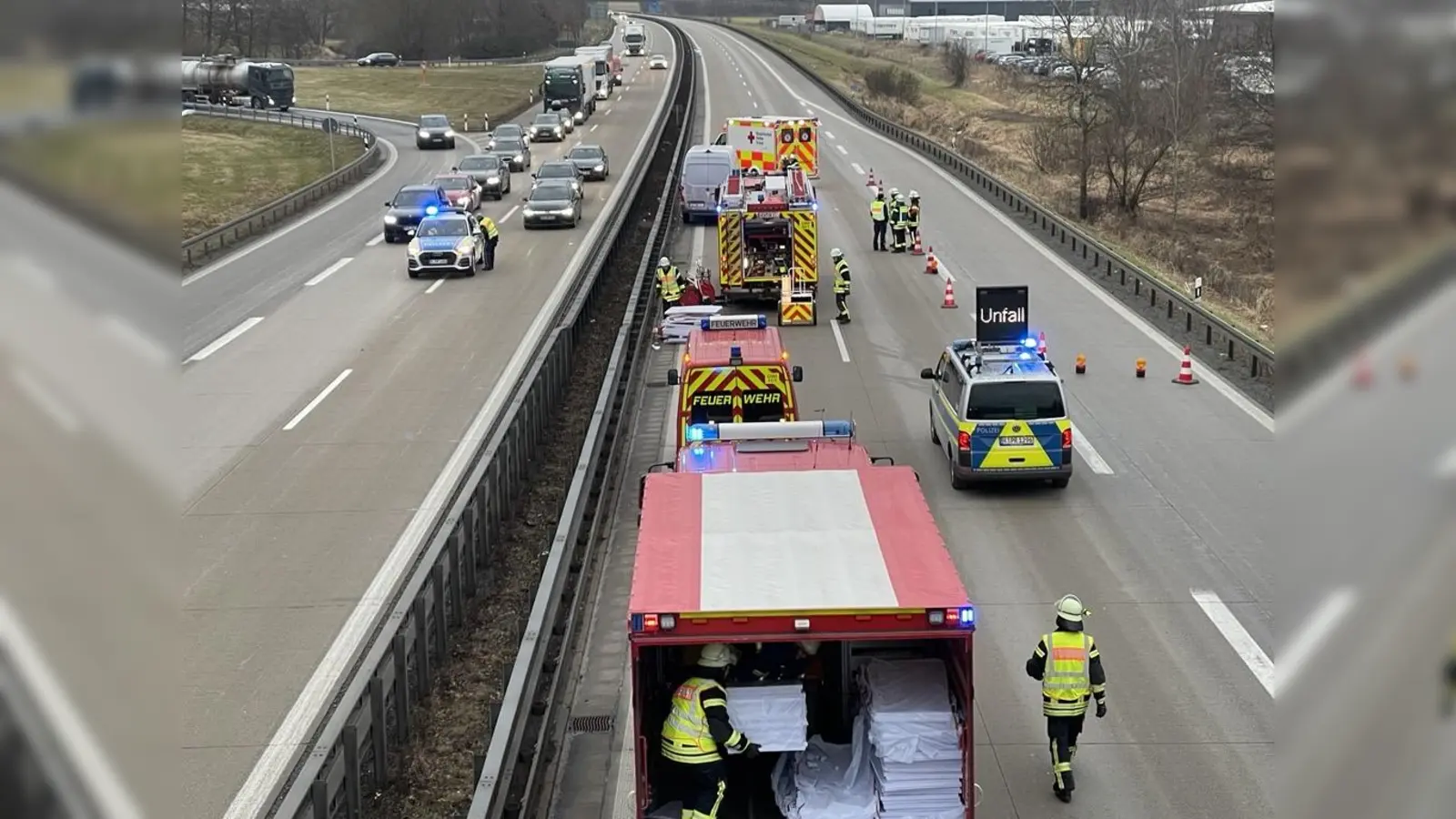 Auf der A93 bei Luhe-Wildenau hat sich ein Unfall ereignet.  (Bild: za)