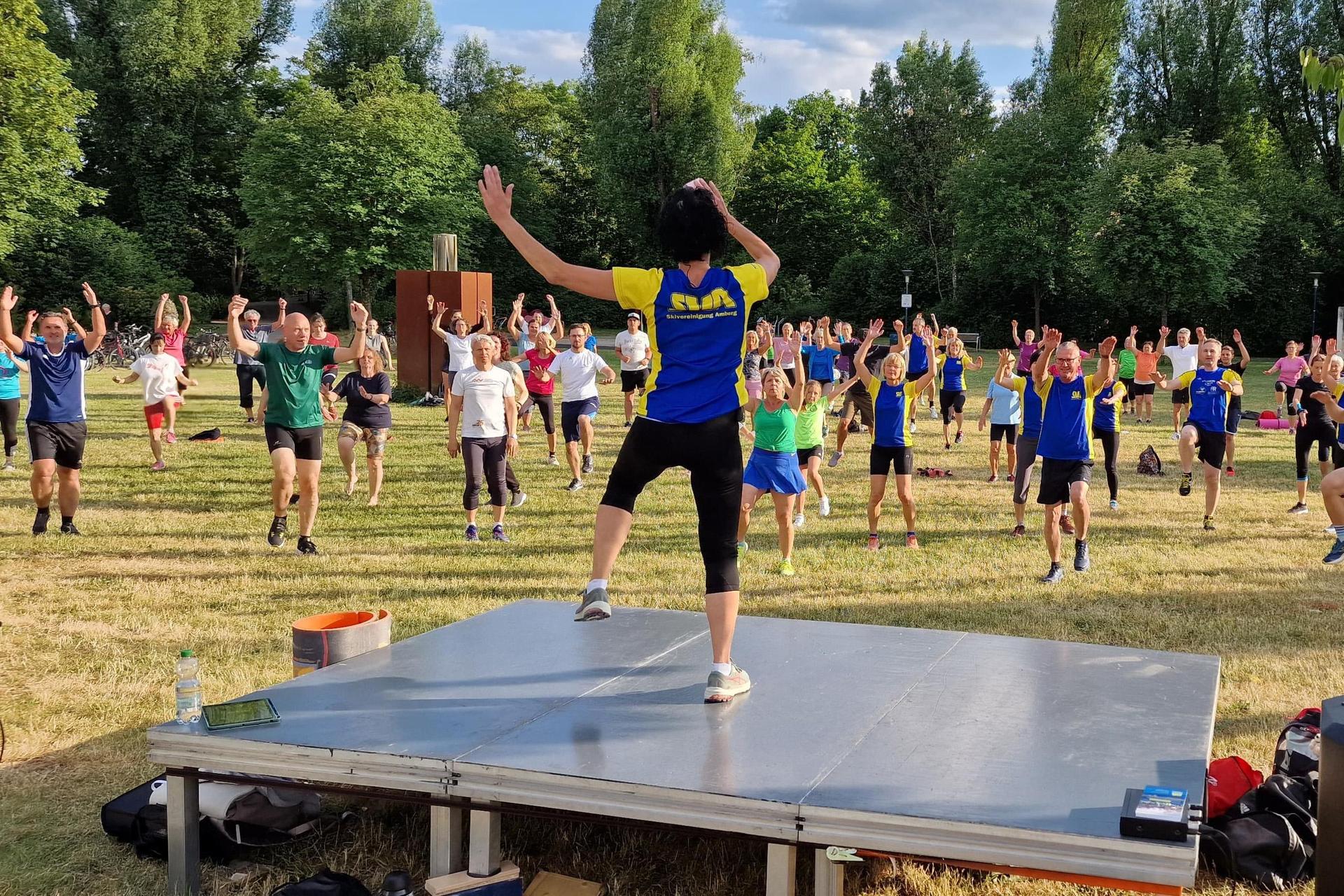 „Fit in den Feierabend“ auf der Bleichwiese bringt Menschen zusammen. (Archivbild: Stefan Schmidt)