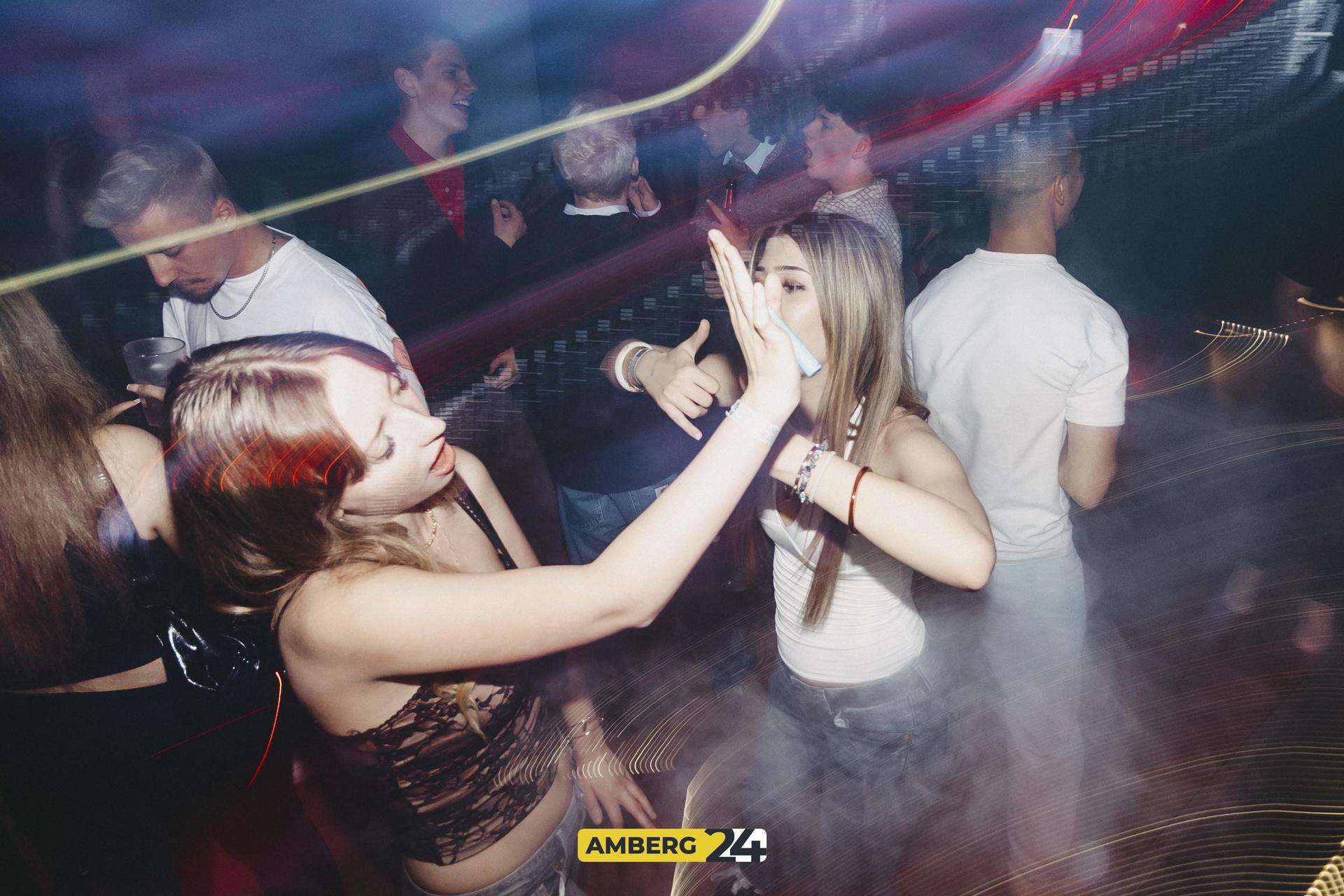 Hiphop und 2010er liefen am Samstag im Trio – und ihr durftet ab 16 mitfeiern. (Bild: Lolografie)