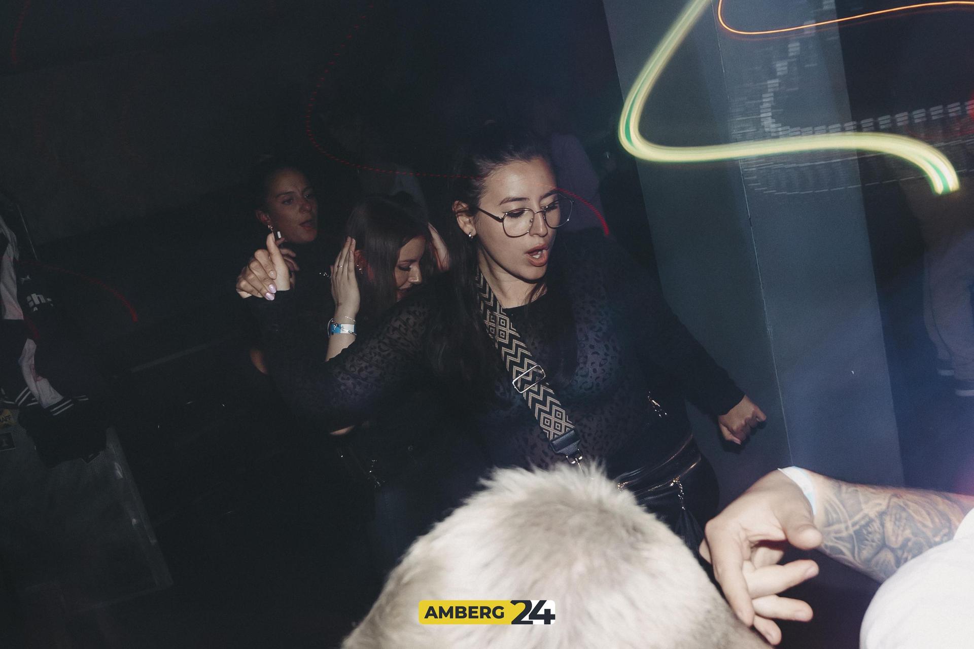 Hiphop und 2010er liefen am Samstag im Trio – und ihr durftet ab 16 mitfeiern. (Bild: Lolografie)