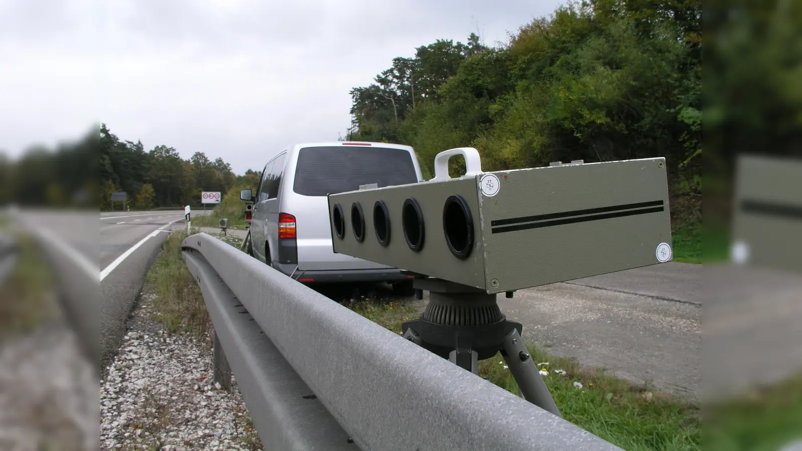  Die Polizei hat auf der A6 bei Ebermannsdorf Temposünder geblitzt.  (Symbolbild: Polizei)