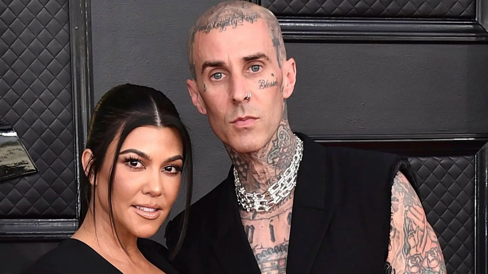 US-Realitystar Kourtney Kardashian und ihr Partner Travis Barker, Drummer von Blink 182. (Bild: Jordan Strauss/Invision/AP/dpa)