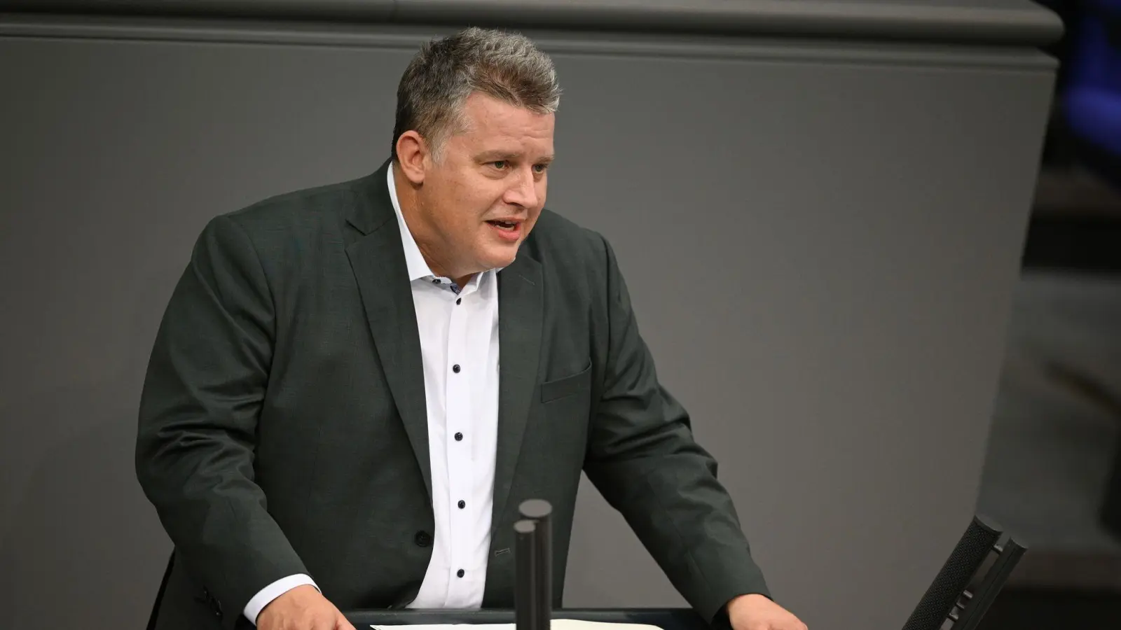 Der SPD-Bundestagsabgeordnete Carsten Träger war umweltpolitischer Sprecher seiner Fraktion und Parlamentarischer Staatssekretär im Bundesumweltministerium.  (Archivbild: Niklas Graeber/dpa)