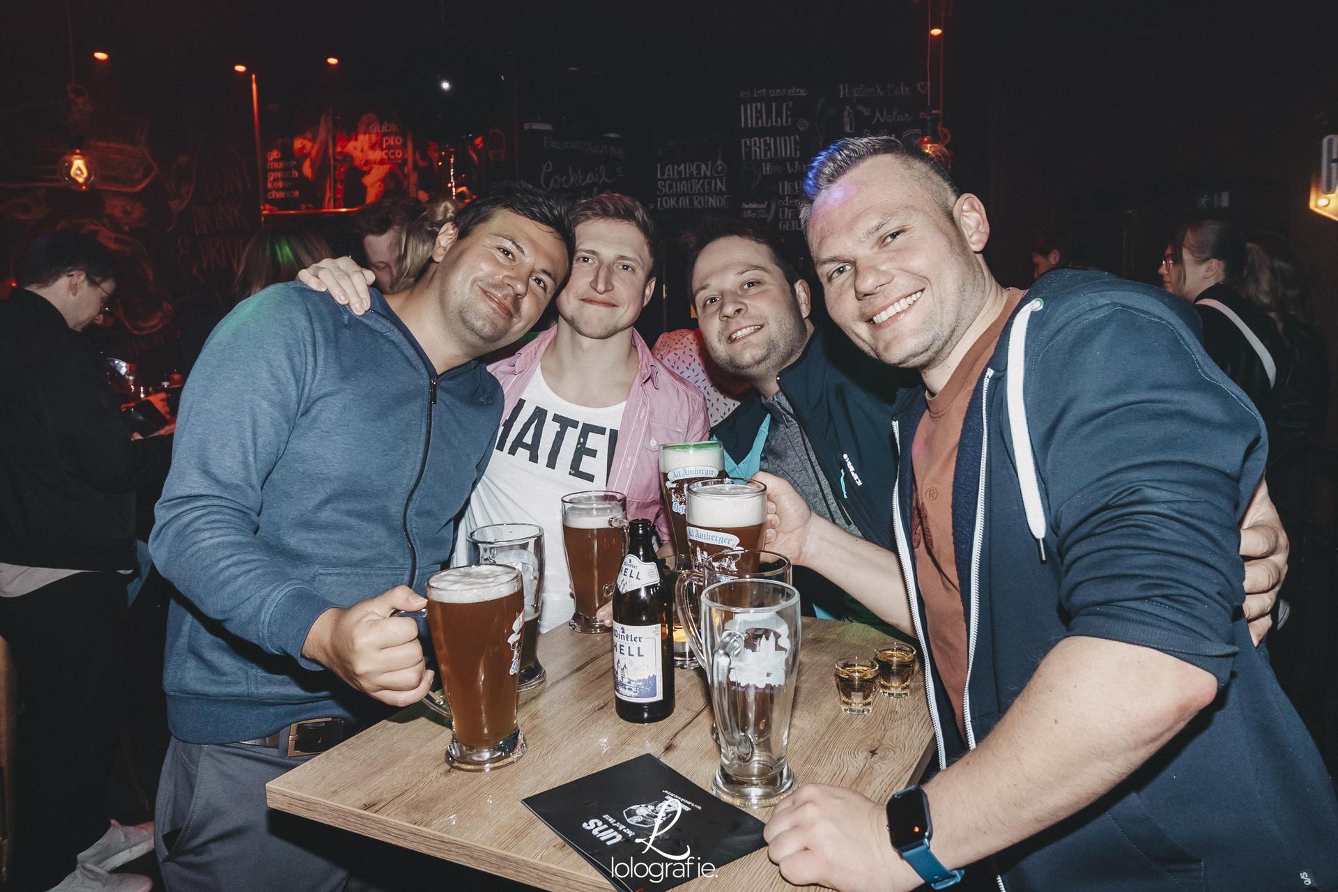 Die Partybilder vom UNS (Bild: Leonie Hartung)