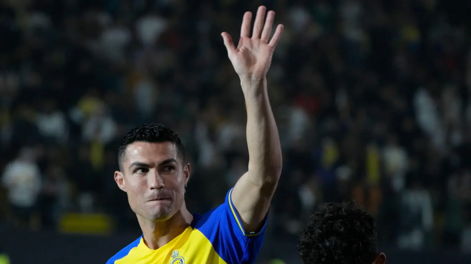 Wechselt Cristiano Ronaldo von Al-Nassr FC kurzfristig zu einem Club-WM-Teilnehmer? (Bild: Amr Nabil/AP/dpa)