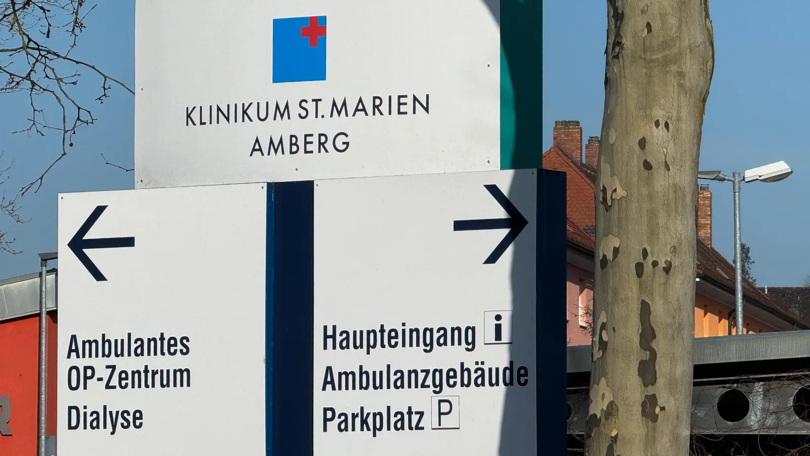 Vom Parkplatz des Amberger Klinikums wurde ein 2500 Euro teures E-Bike gestohlen. Auch ein Schloss hielt den Dieb nicht ab. (Symbolbild: Stephan Huber)