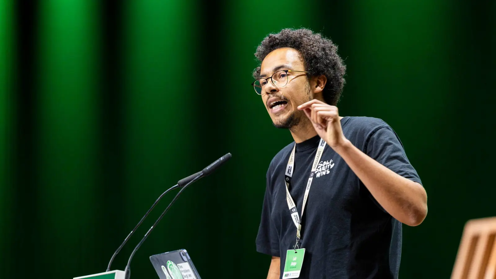 Der Grüne-Jugend-Chef Luis Bobga sorgt mit einer Beschimpfung des Bayerischen Ministerpräsidenten Markus Söder für Rücktrittsforderungen aus der CSU. (Archivbild: Michael Matthey/dpa)
