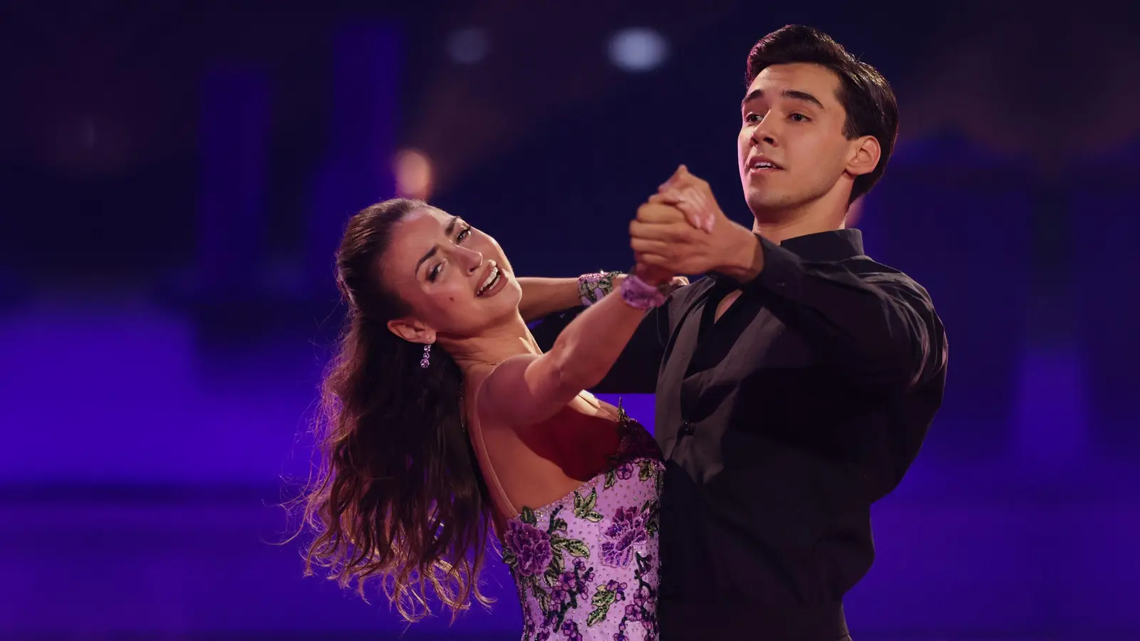 Neuer Dancing Sta: Diego Pooth mit seiner Tanzpartnerin Ekaterina Leonova. (Bild: Rolf Vennenbernd/dpa)