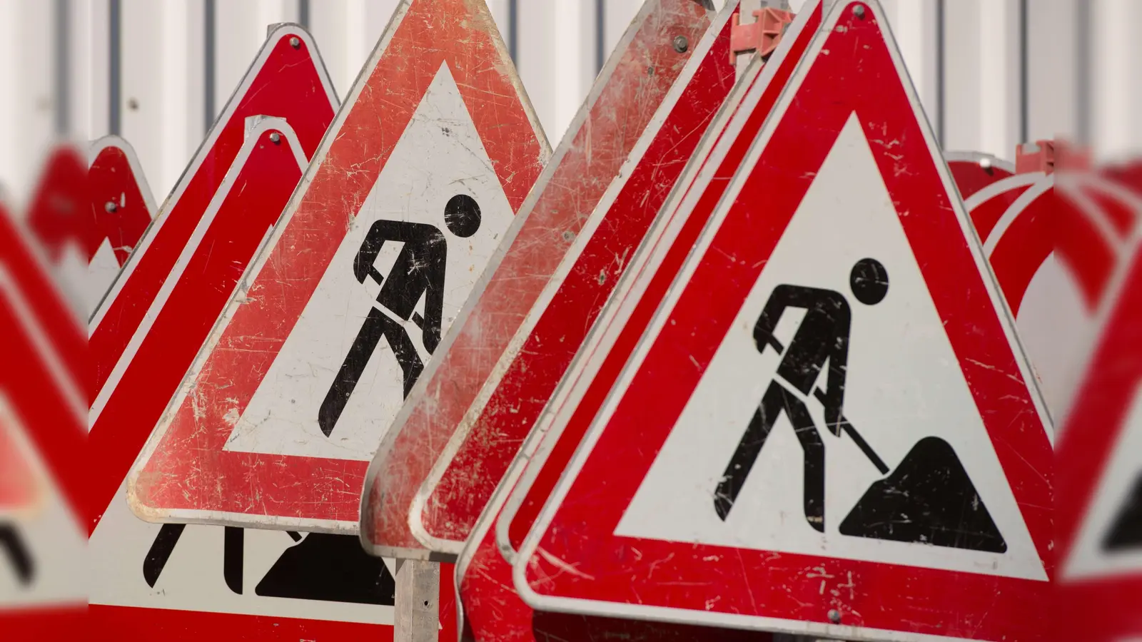 Die Lange Gasse in Amberg wird demnächst gesperrt.  (Bild: Sebastian Kahnert/dpa)