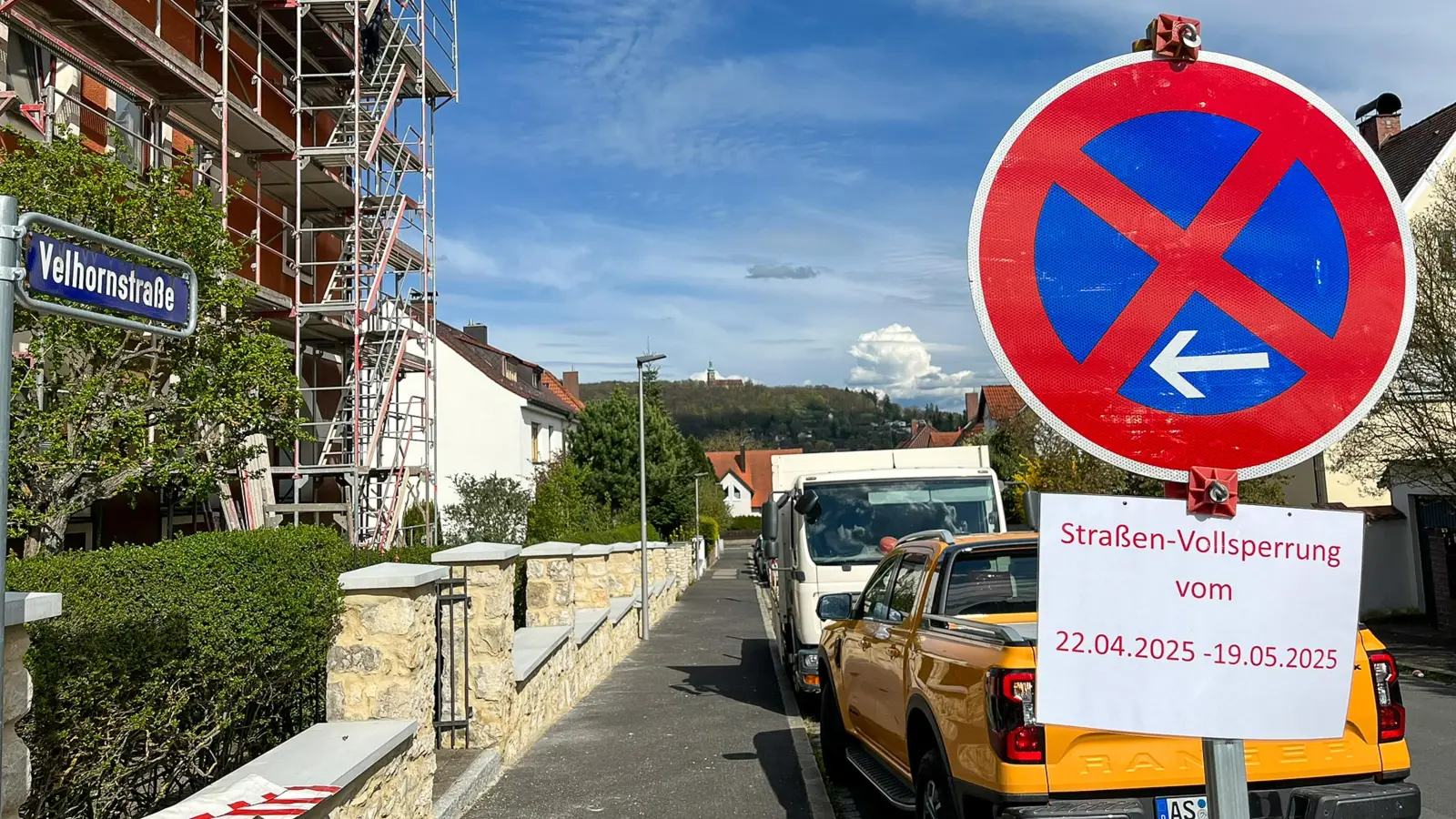 Die Velhornstraße in Amberg ist ab Dienstag, 22. April, gesperrt. (Bild: Petra Hartl)