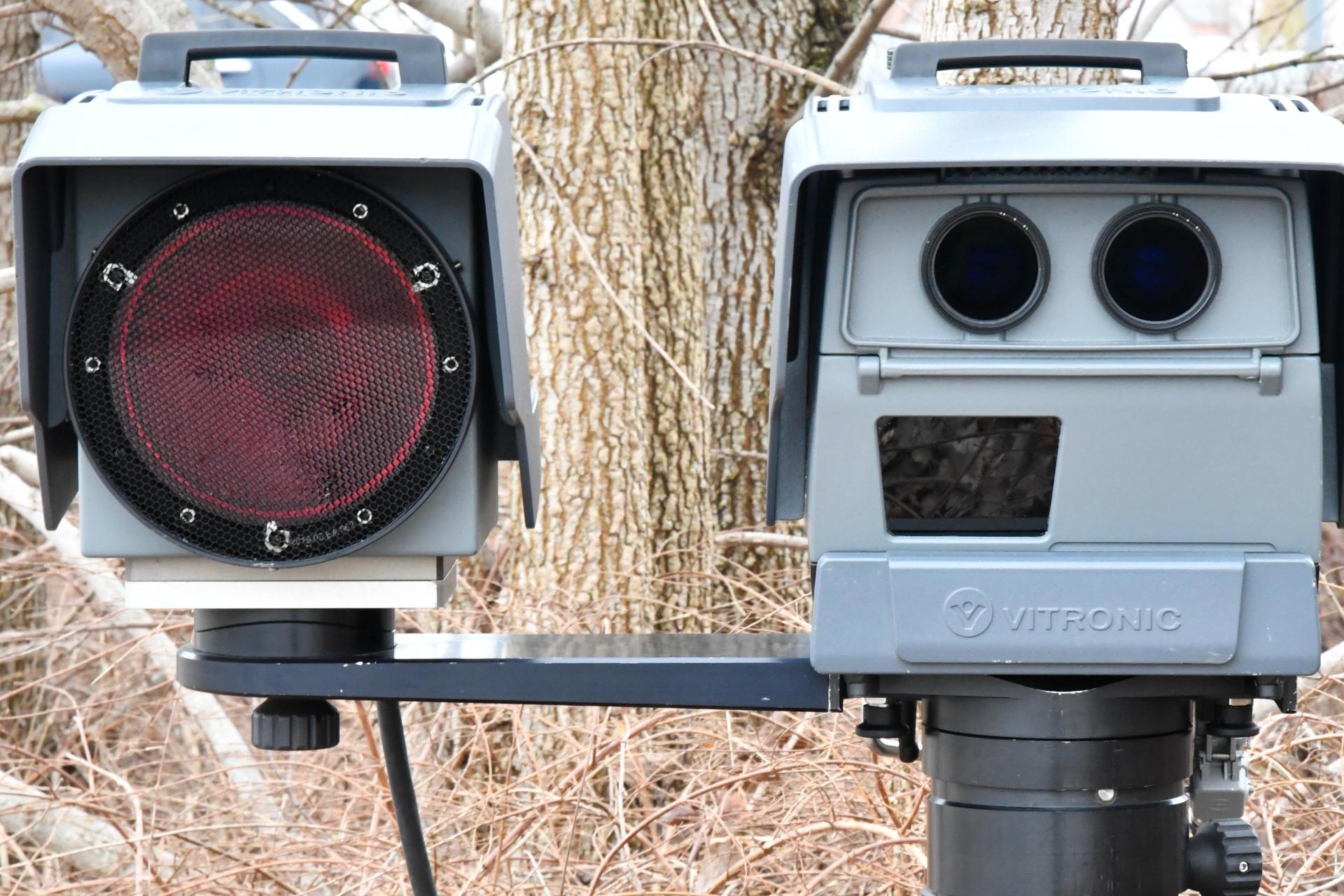 Bei einer Geschwindigkeitskontrolle in Vilseck wurden mehrere Autofahrer wegen überhöhter Geschwindigkeit beanstandet. (Symbolbild: Petra Hartl)