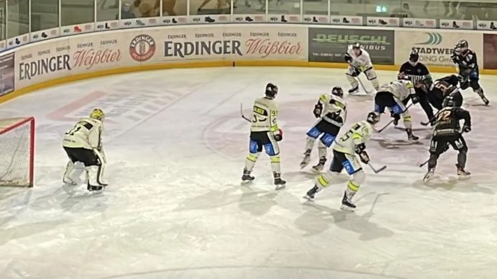 Am Freitagabend gewannen die Wild Lions erneut sensationell mit 3:2 nach Verlängerung beim Vorrundenmeister und haushoch favorisierten TSV Erding.  (Bild: Frank Jacobi)