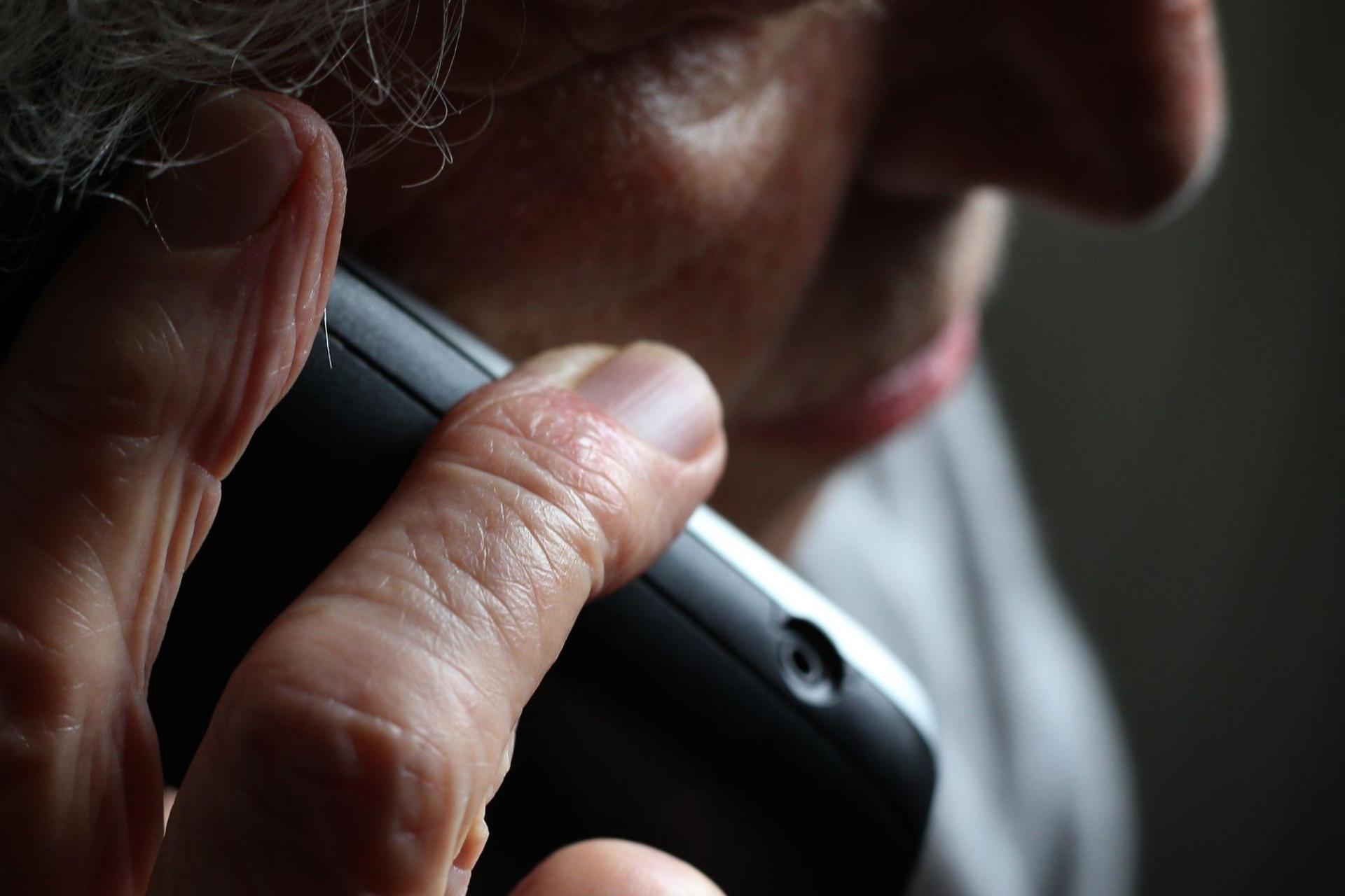 In Vilseck hat es vermehrt Schockanrufe gegeben. Die Polizei warnt und gibt Tipps. (Symbolbild: Karl-Josef Hildenbrand/dpa)