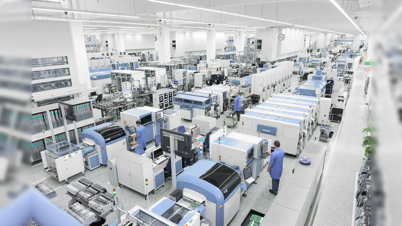 Das Elektronikwerk Amberg gilt als eine der besten digitalen Fabriken der Welt. Trotzdem werden hier 270 Stellen abgebaut. (Archivbild: Siemens/exb)