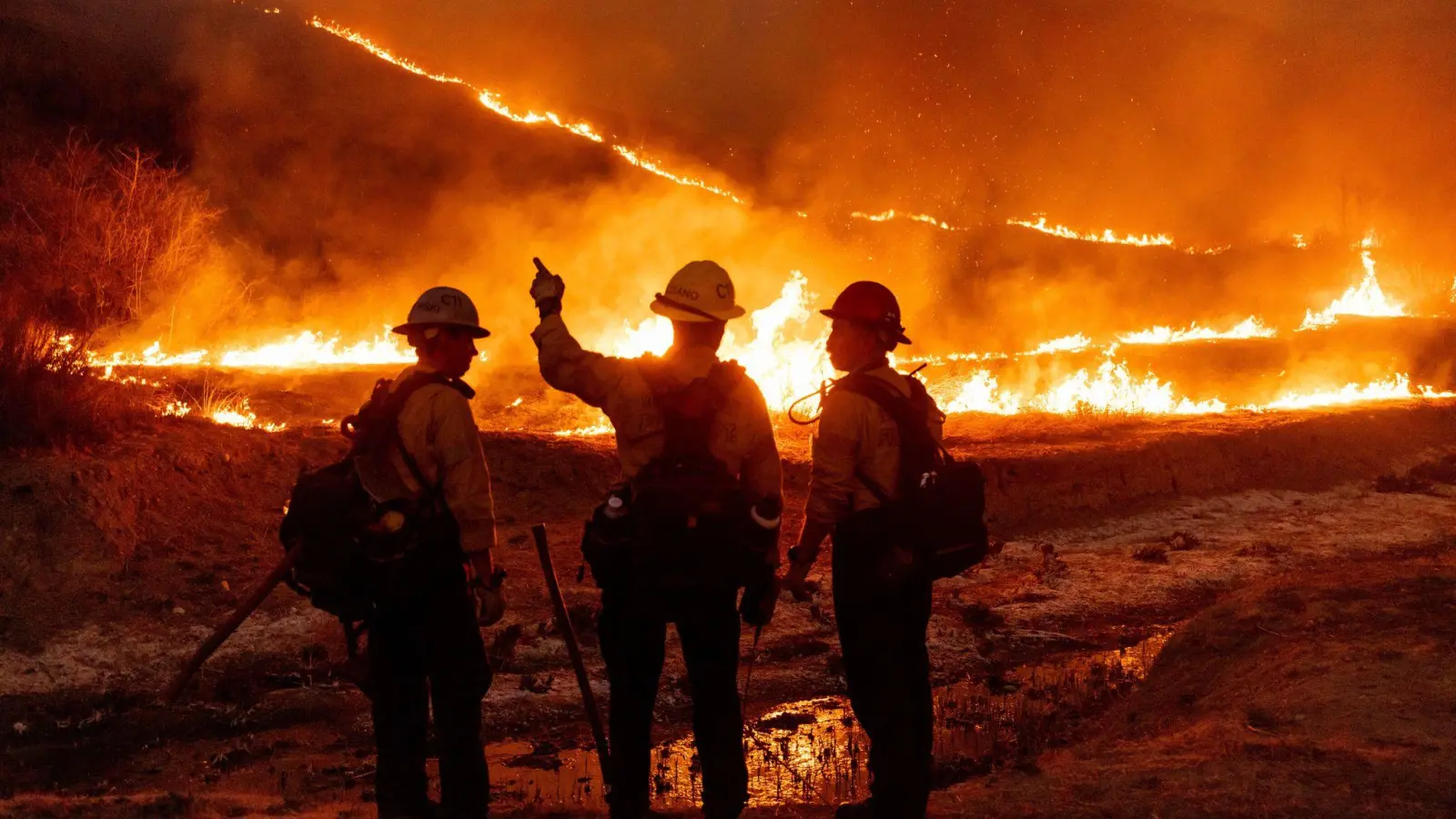 Die NFL spendet mit vier ihrer Teams insgesamt fünf Millionen US-Dollar für die von den Waldbränden betroffenen Gemeinden in Los Angeles. (Bild: Ethan Swope/FR171736 AP/AP/dpa)