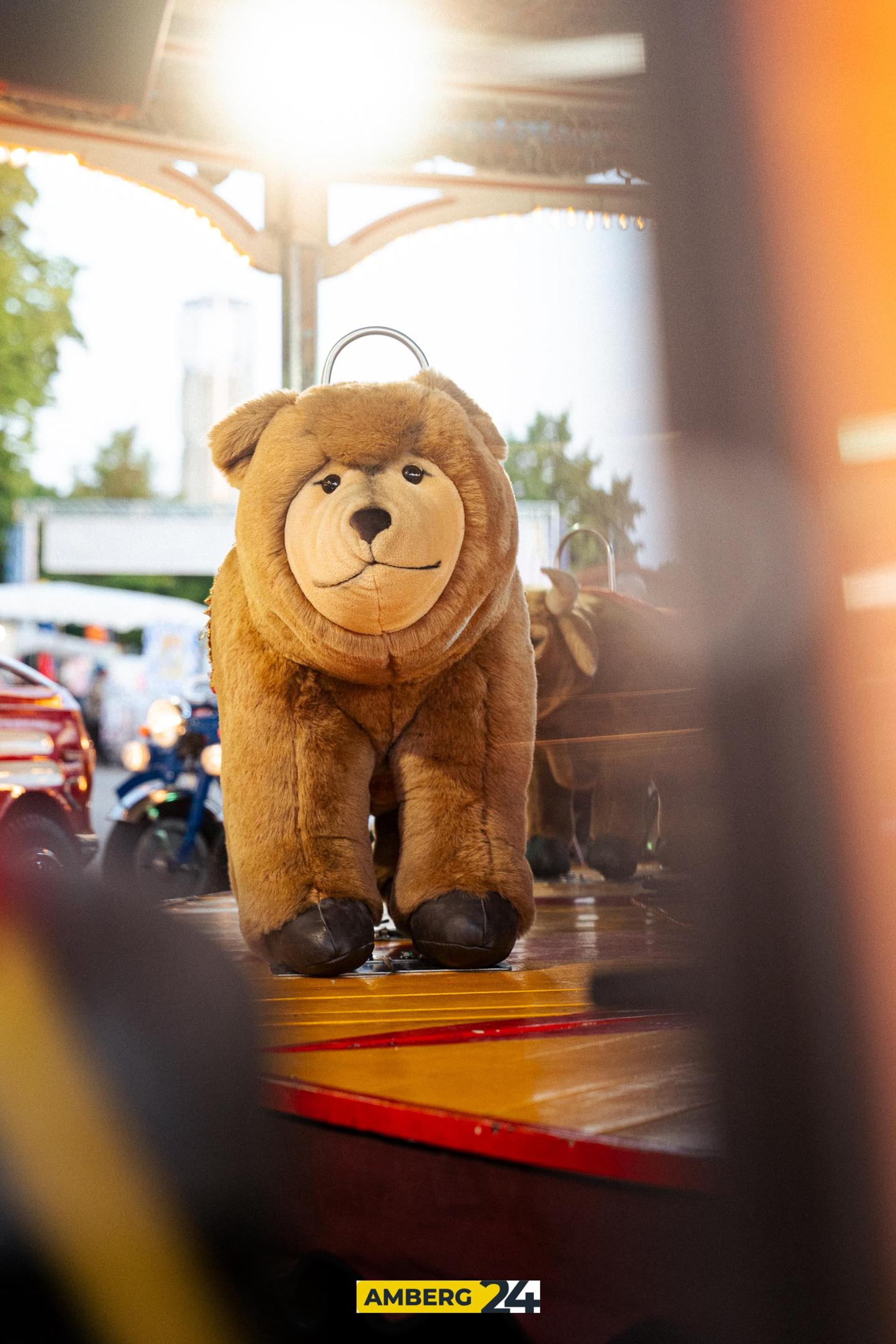 Am zweiten Dult-Freitag haben die „Bärntreiber” mit euch Party gemacht. Fotograf David war für uns unterwegs und hat die Stimmung festgehalten. (Bild: David Mueller)