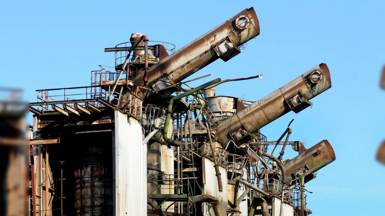 Die Maxhütte hat auch heute noch Strahlkraft, ist ein beliebter „Lost Place”. Zwei Brüder könnte ein Besuch des „vergessenen Orts” nun aber teuer zu stehen kommen.  (Bild: Stephan Huber)