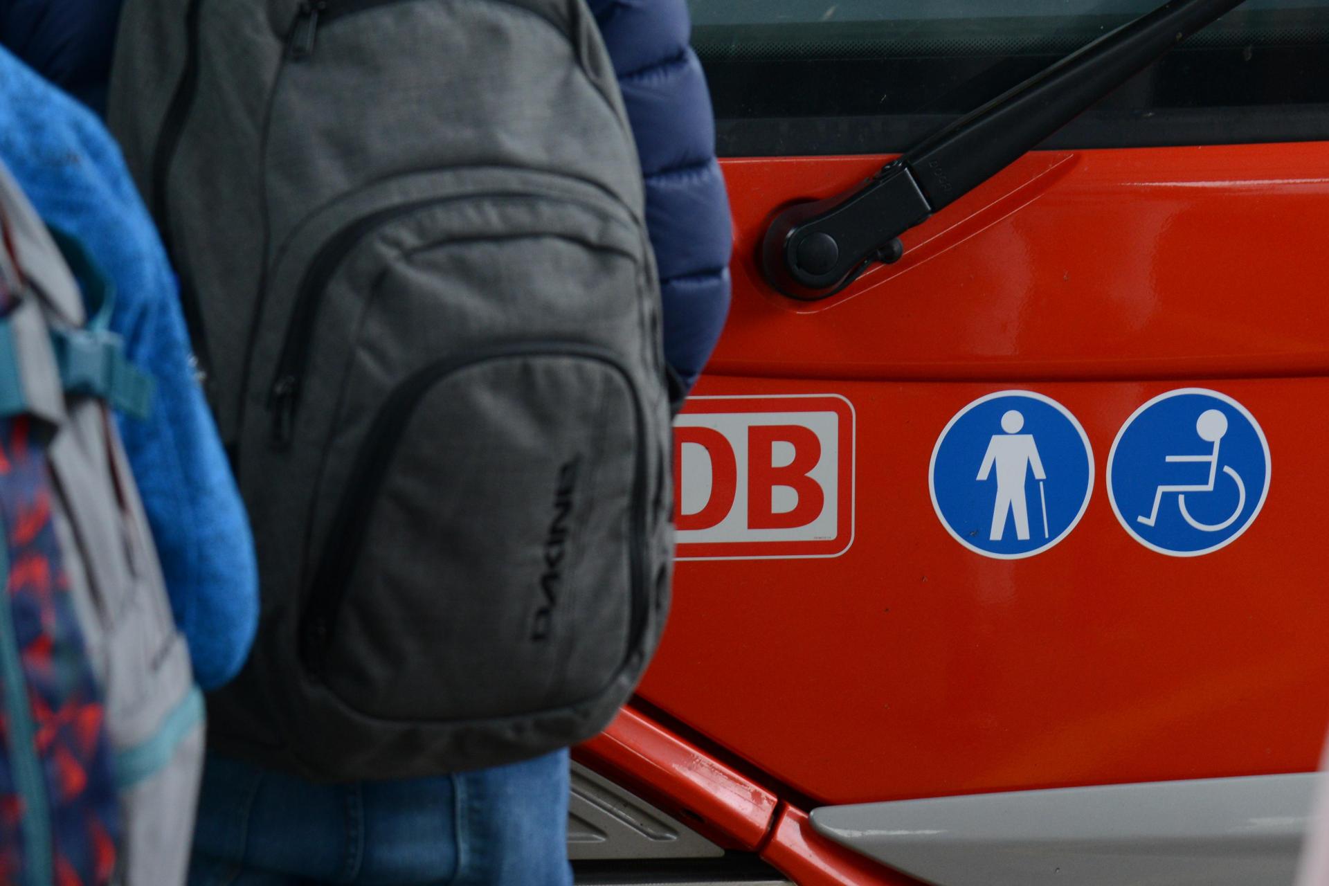 Die Frist zur Erstattung von Schulwegkosten für das Schuljahr 2025/2026 endet am 31. Oktober. (Symbolbild: Petra Hartl)