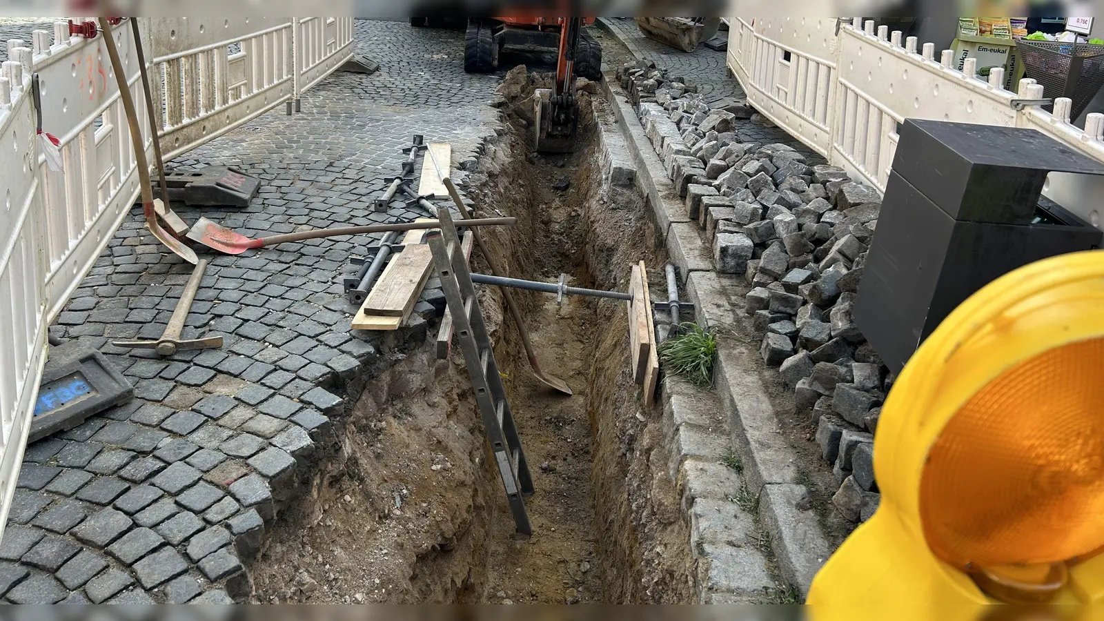 Arbeiten an der Stromleitung stehen in Sulzbach-Rosenberg an.  (Archivbild: Andreas Royer)