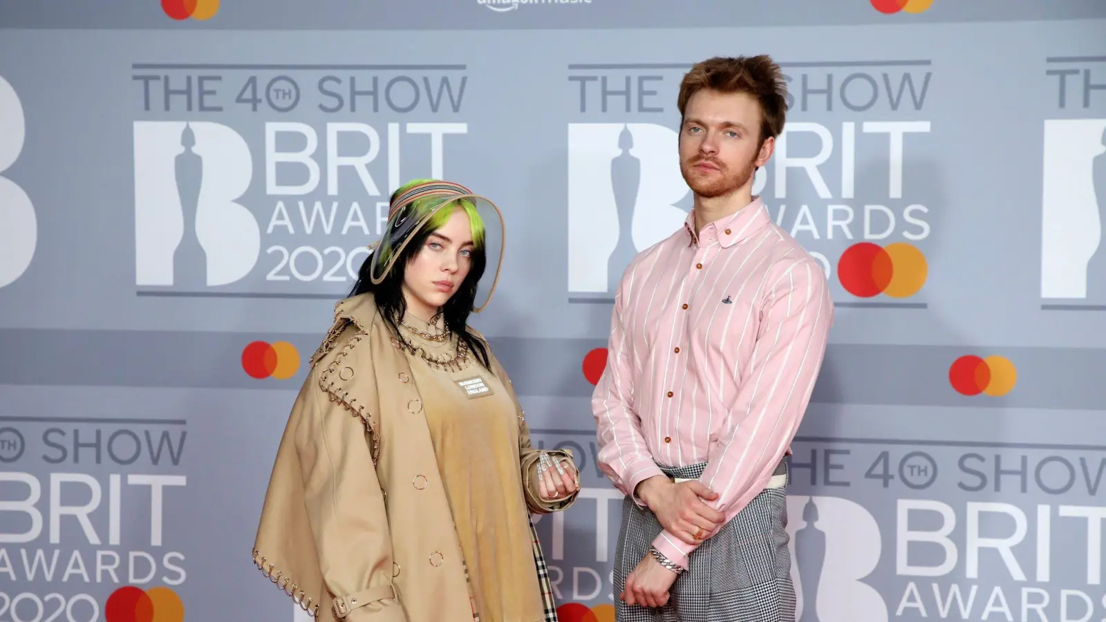 Der Bruder von Popstar Billie Eilish (links), der Musiker Finneas O&#39;Connell, hat sich verlobt. (Archivbild: Vianney Le Caer/Invision/AP/dpa)