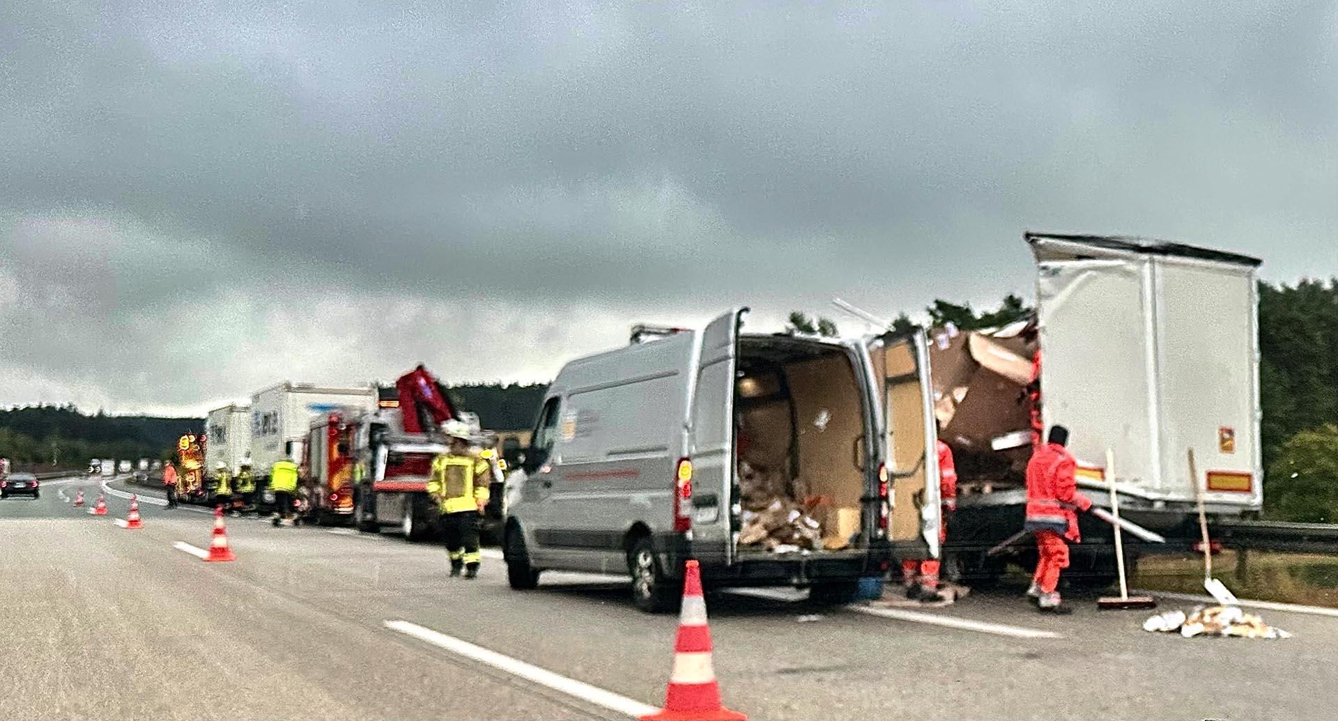 Nach einem Unfall kam es auf der A6 bei Schmidgaden am Donnerstagmorgen zu Verkehrsbehinderungen. (Bild: Stefanie Kraus)