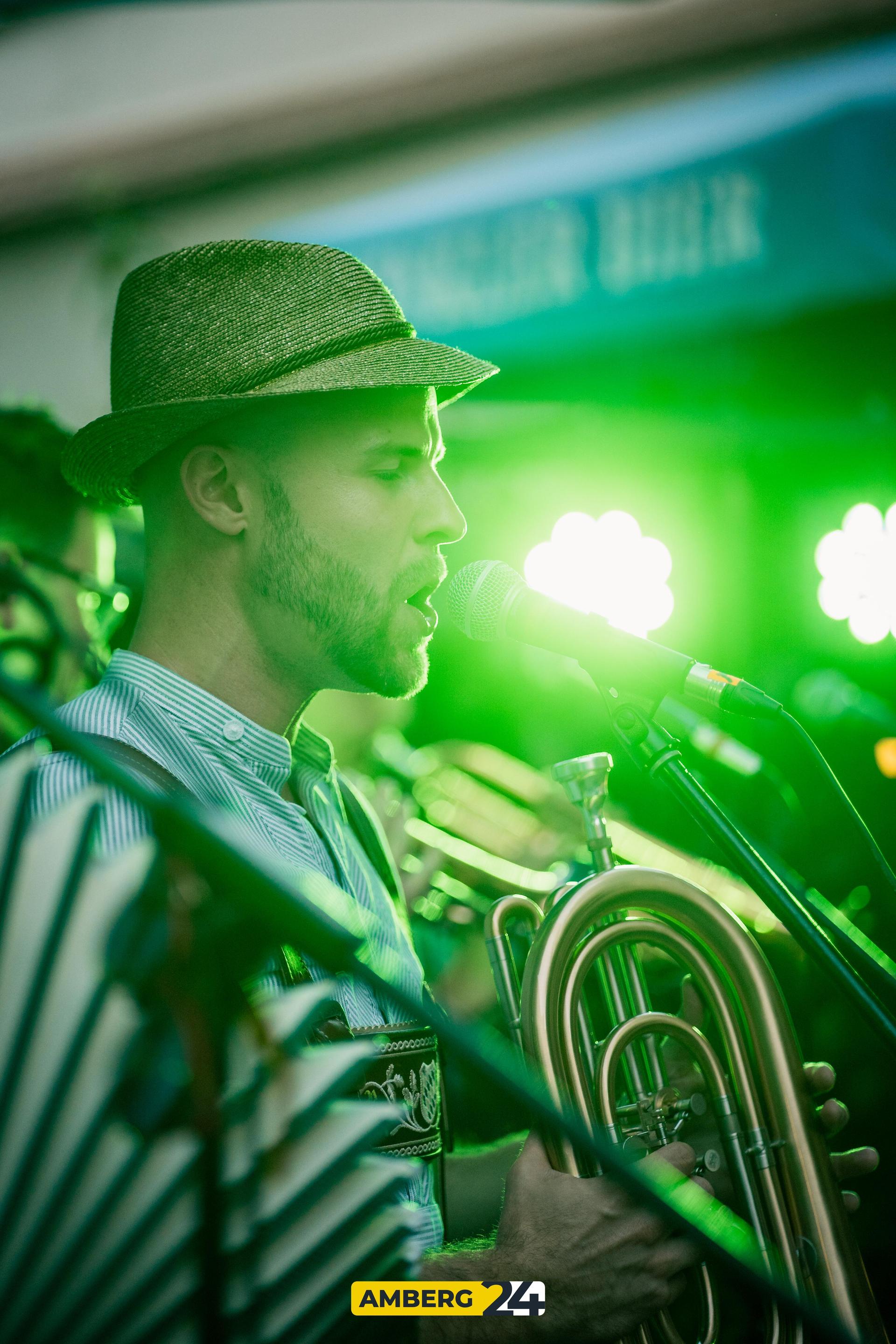 Das sind die Bilder vom Brassfestival im Winkler Biergarten am Donnerstag.  (Bild: Justus Gregor)