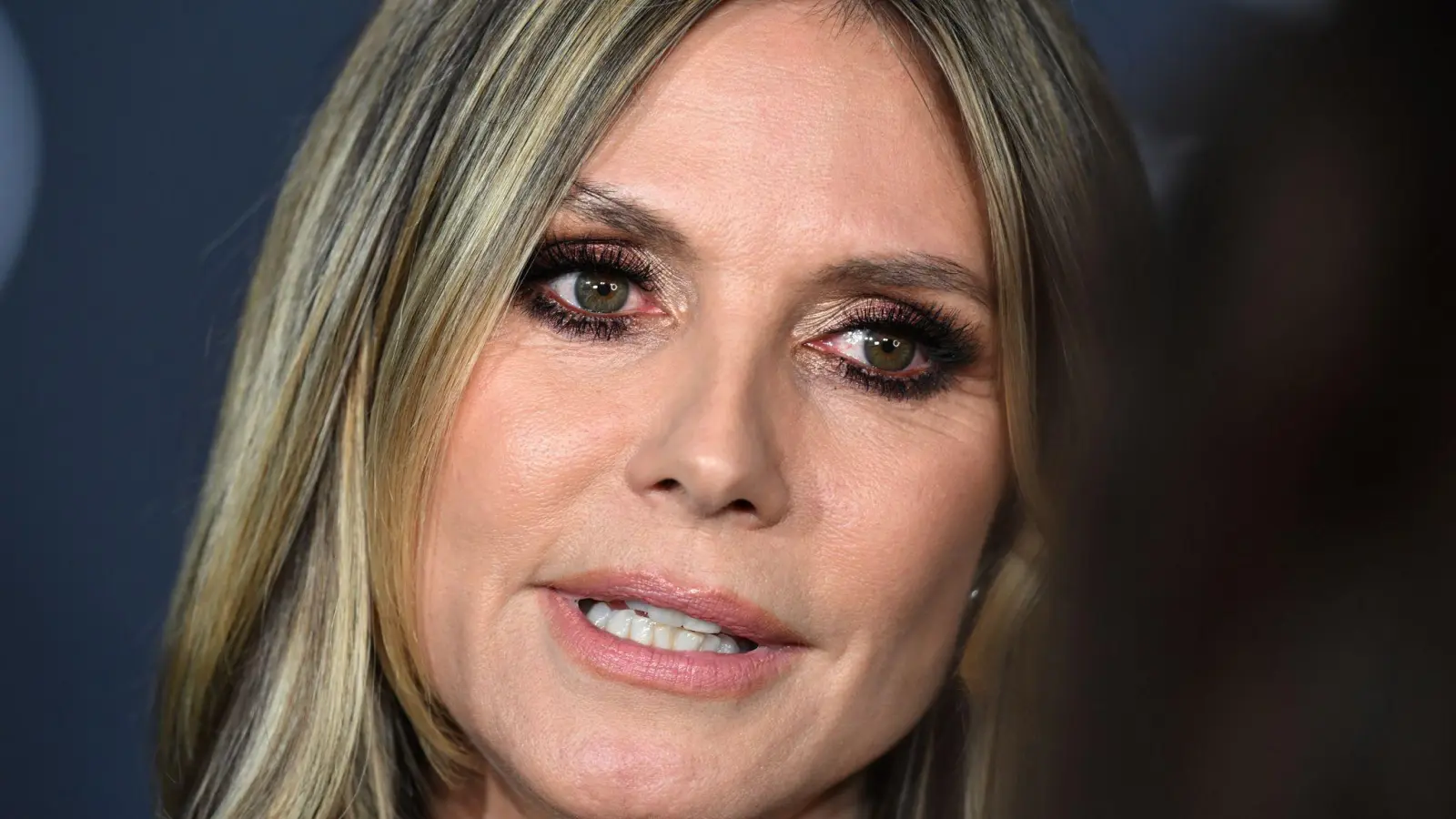 Vierfach-Mutter und berufstätig. Das war auch für Heidi Klum sehr herausfordernd. (Archivfoto) (Bild: Felix Hörhager/dpa)