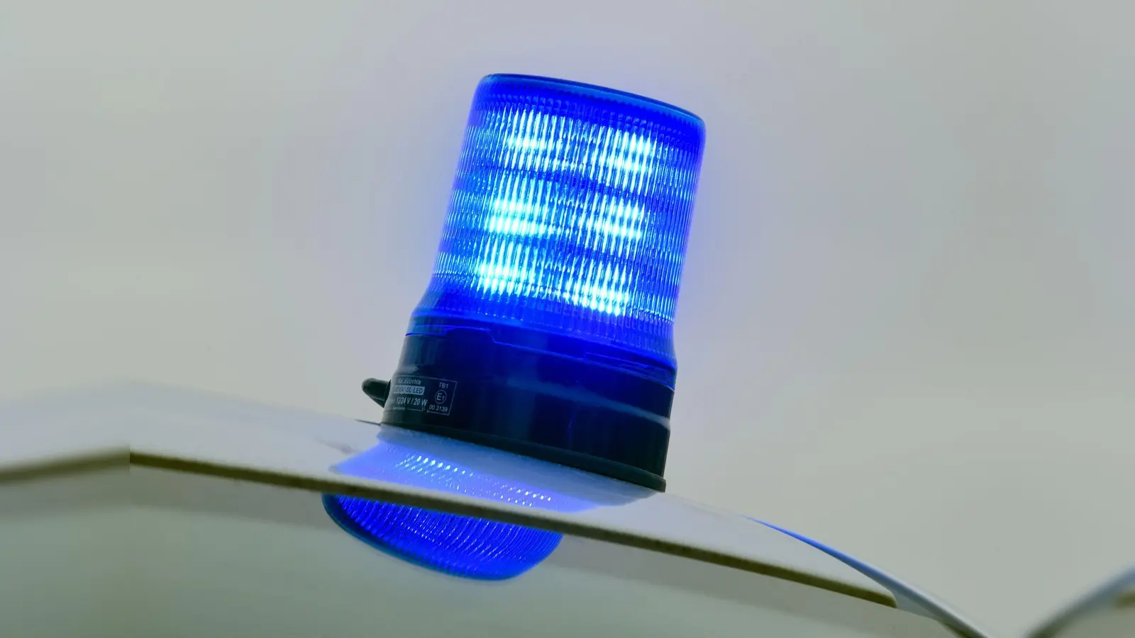 Die Polizei hat einen Raser aus dem Verkehr gezogen.  (Bild: Patrick Pleul/dpa-Zentralbild/ZB/Symbolbild)