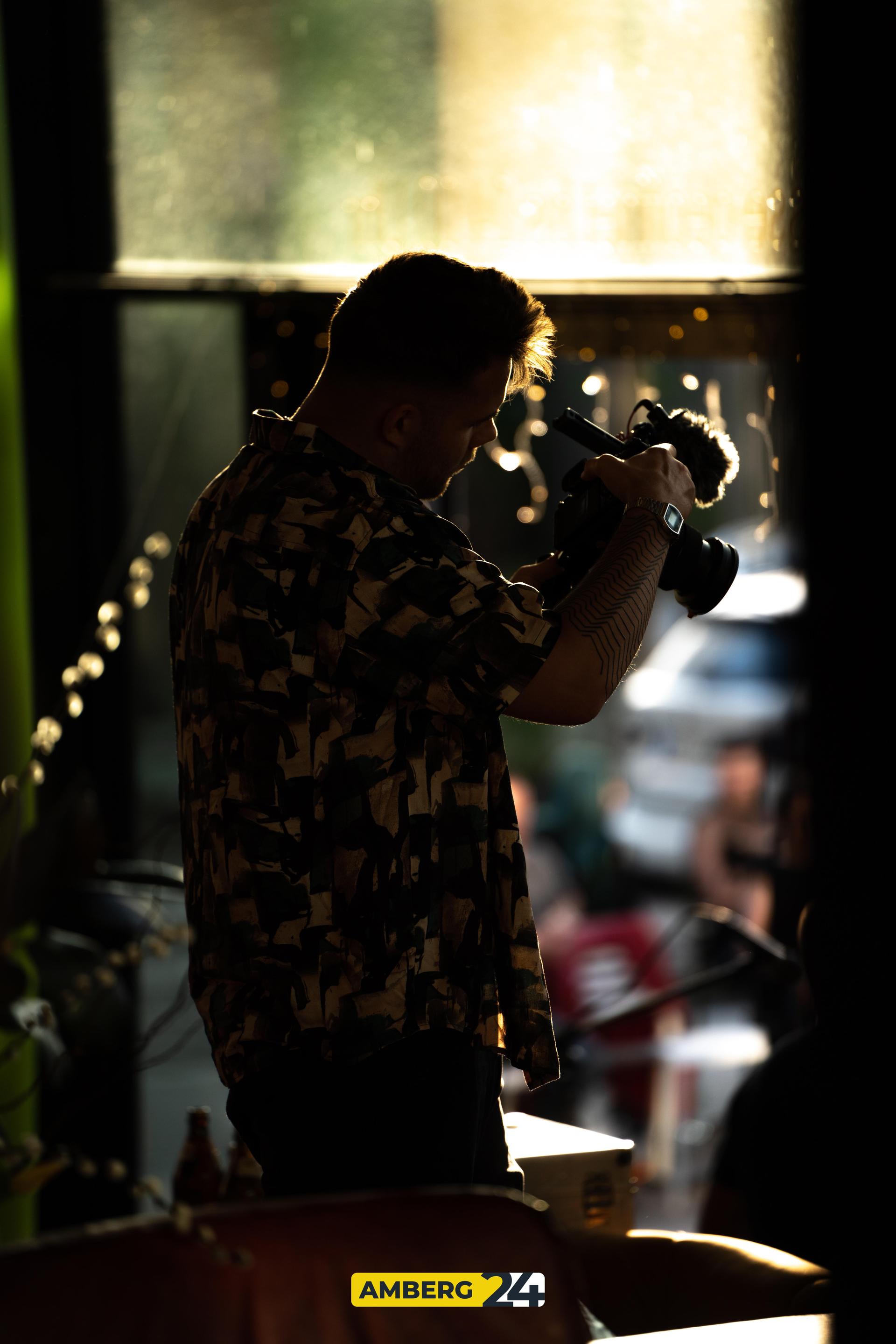 Der Frühling ist zurück und die Open Stage im Amberger Beanery wird ins Freie verlegt.  (Bild: Daniel Geiger)