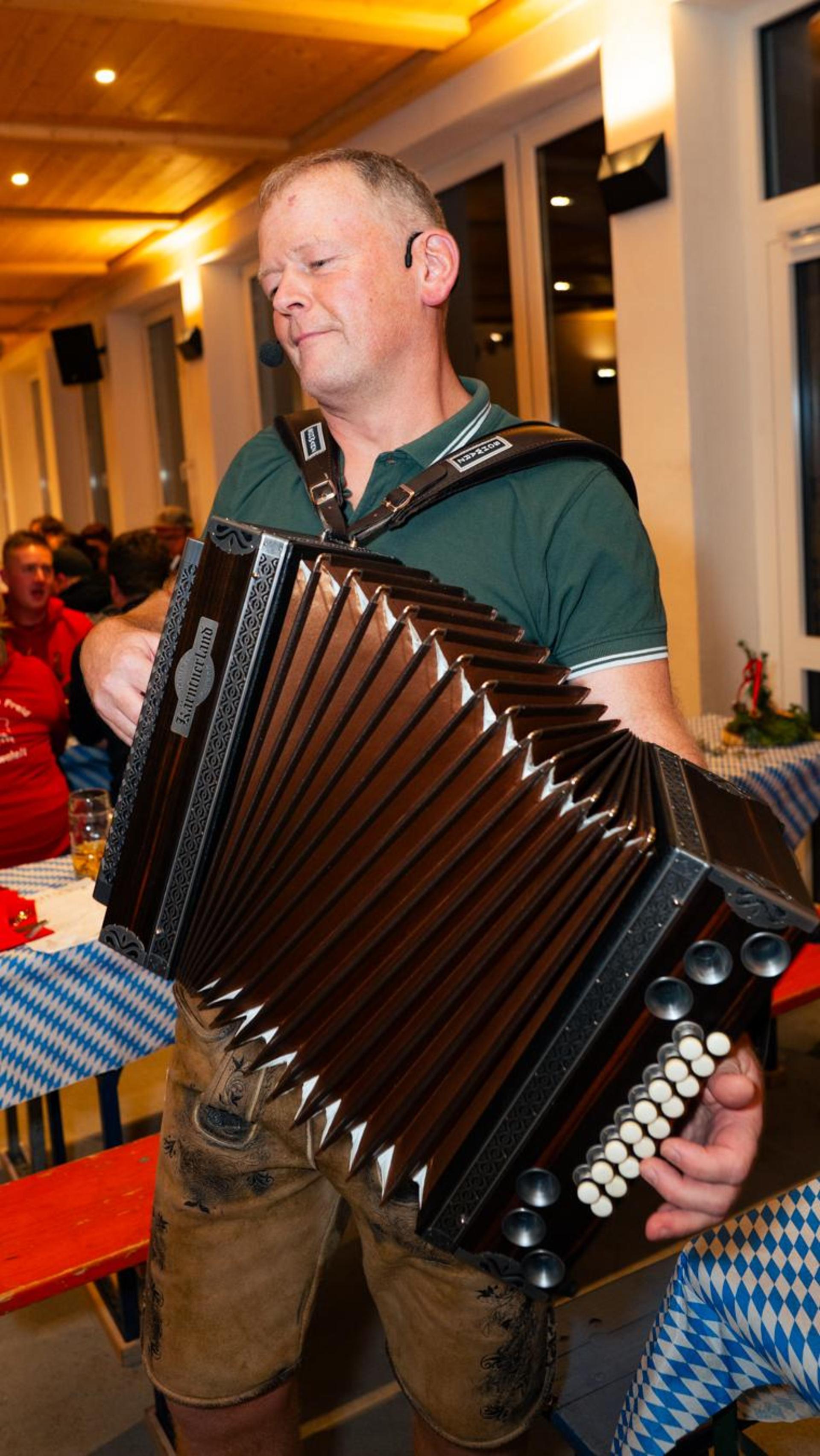 Endspurt bei der Thansüßer Kirwa am Montag.  (Bild: Hannes Stock)