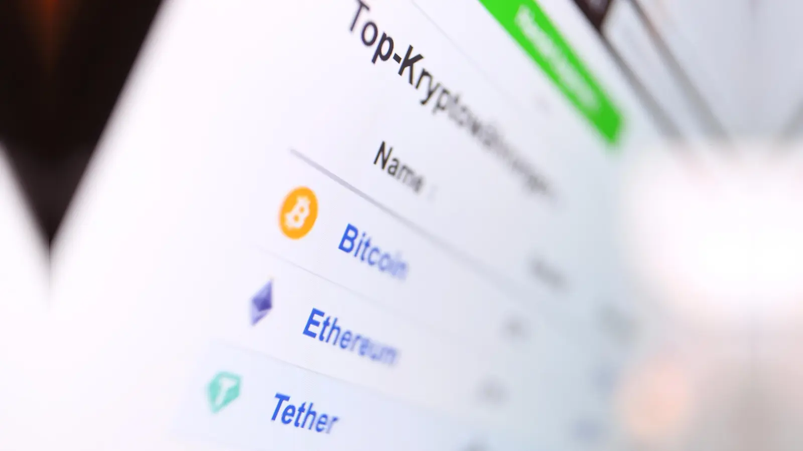 Mehrere Zehntausend Euro hat ein Amberger online investiert – im Glauben, es handele sich um eine seriöse Krypto-Trading-Plattform. In Wirklichkeit steckte eine professionelle, komplex aufgebaute Betrugsstrategie dahinter, die nur schwer zu durchschauen ist. (Symbolbild: Karl-Josef Hildenbrand)