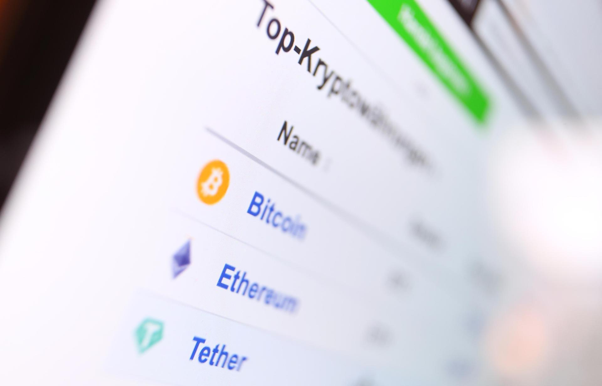 Mehrere Zehntausend Euro hat ein Amberger online investiert – im Glauben, es handele sich um eine seriöse Krypto-Trading-Plattform. In Wirklichkeit steckte eine professionelle, komplex aufgebaute Betrugsstrategie dahinter, die nur schwer zu durchschauen ist. (Symbolbild: Karl-Josef Hildenbrand)