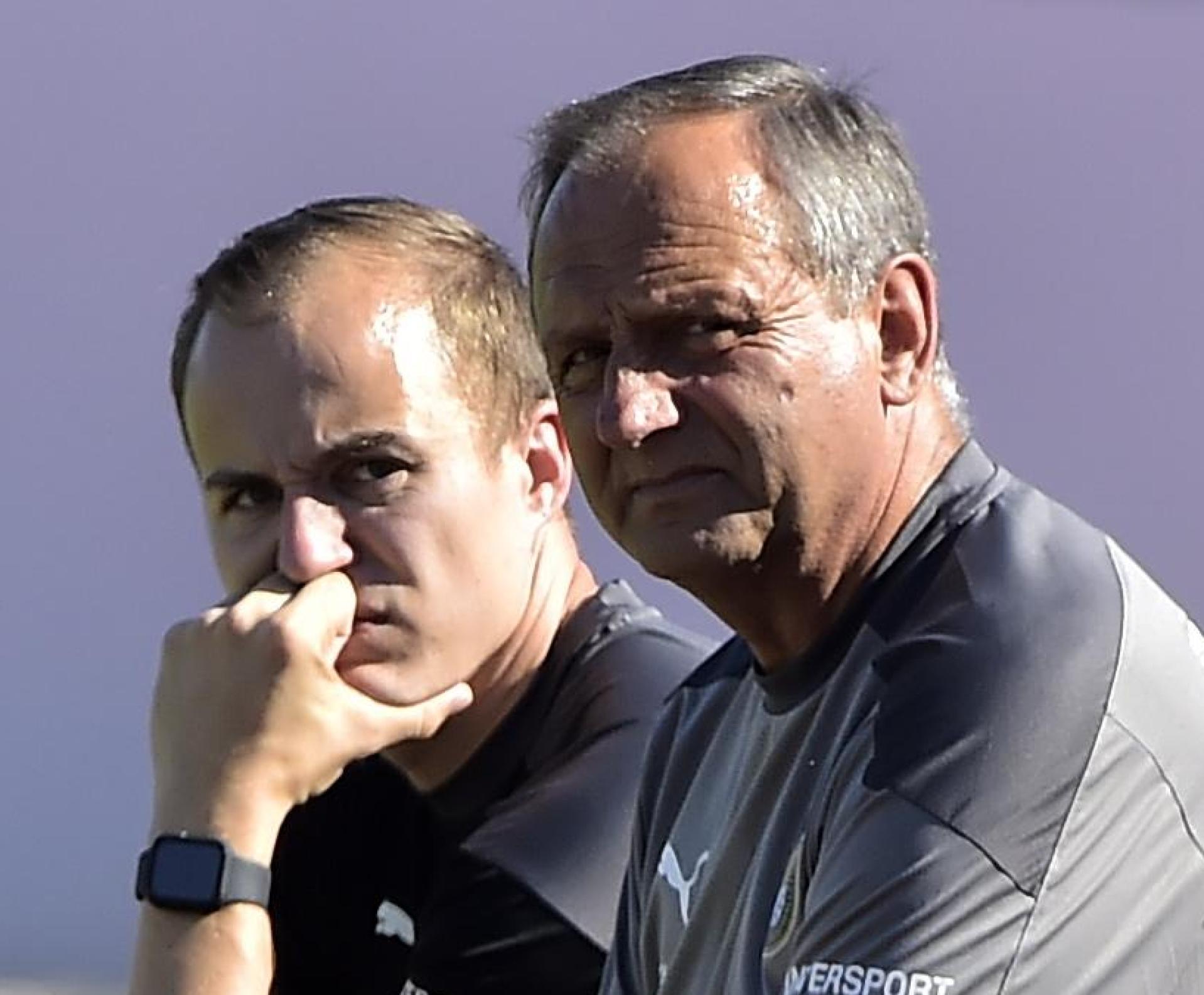 Karl Heinz Wagner (rechts/hier als Trainer des FC Amberg) wird Co-Trainer bei der DJK Ammerthal. (Archivbild: Hubert Ziegler)