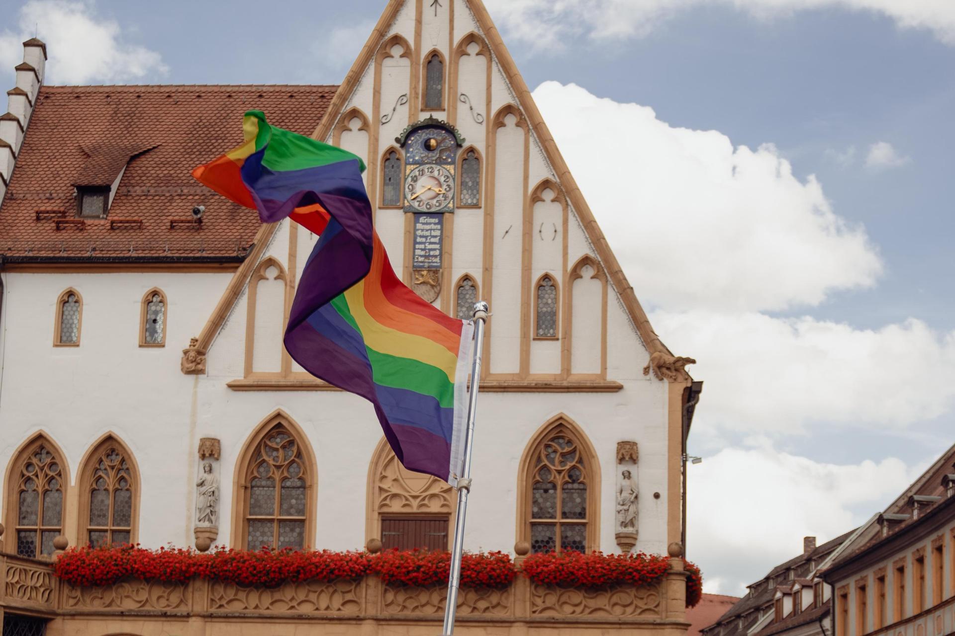 Das war beim Amberger CSD-Demozug am Samstag los. (Bild: Ria Schmidt)