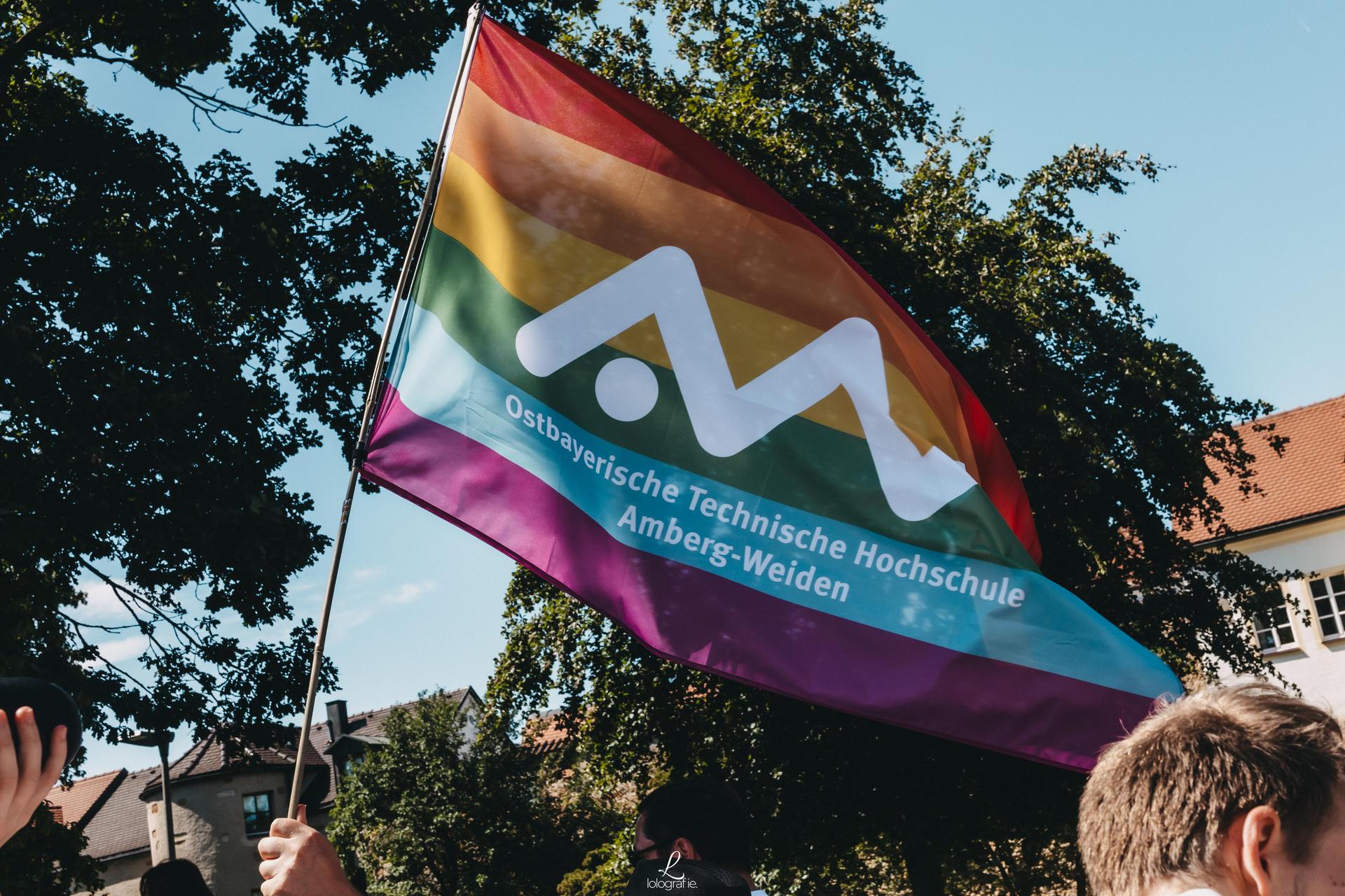 Die Bilder von der CSD-Parade 2023 in Amberg. (Bild: Leonie Hartung)